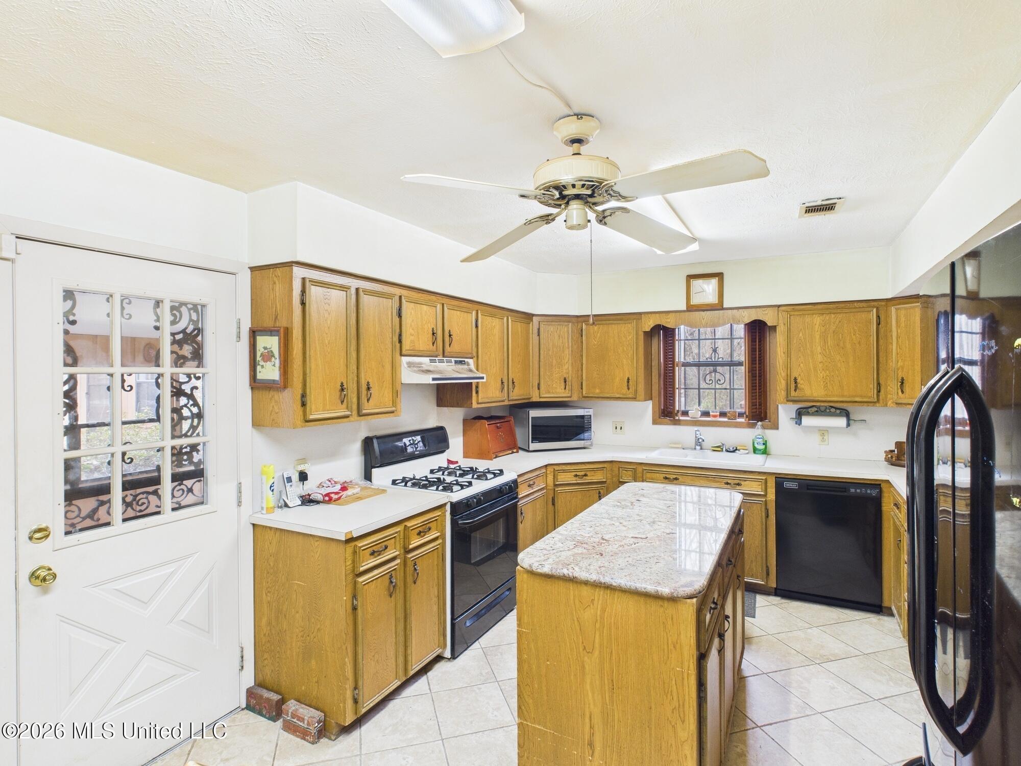 576 Franklin Road Property Photo 26