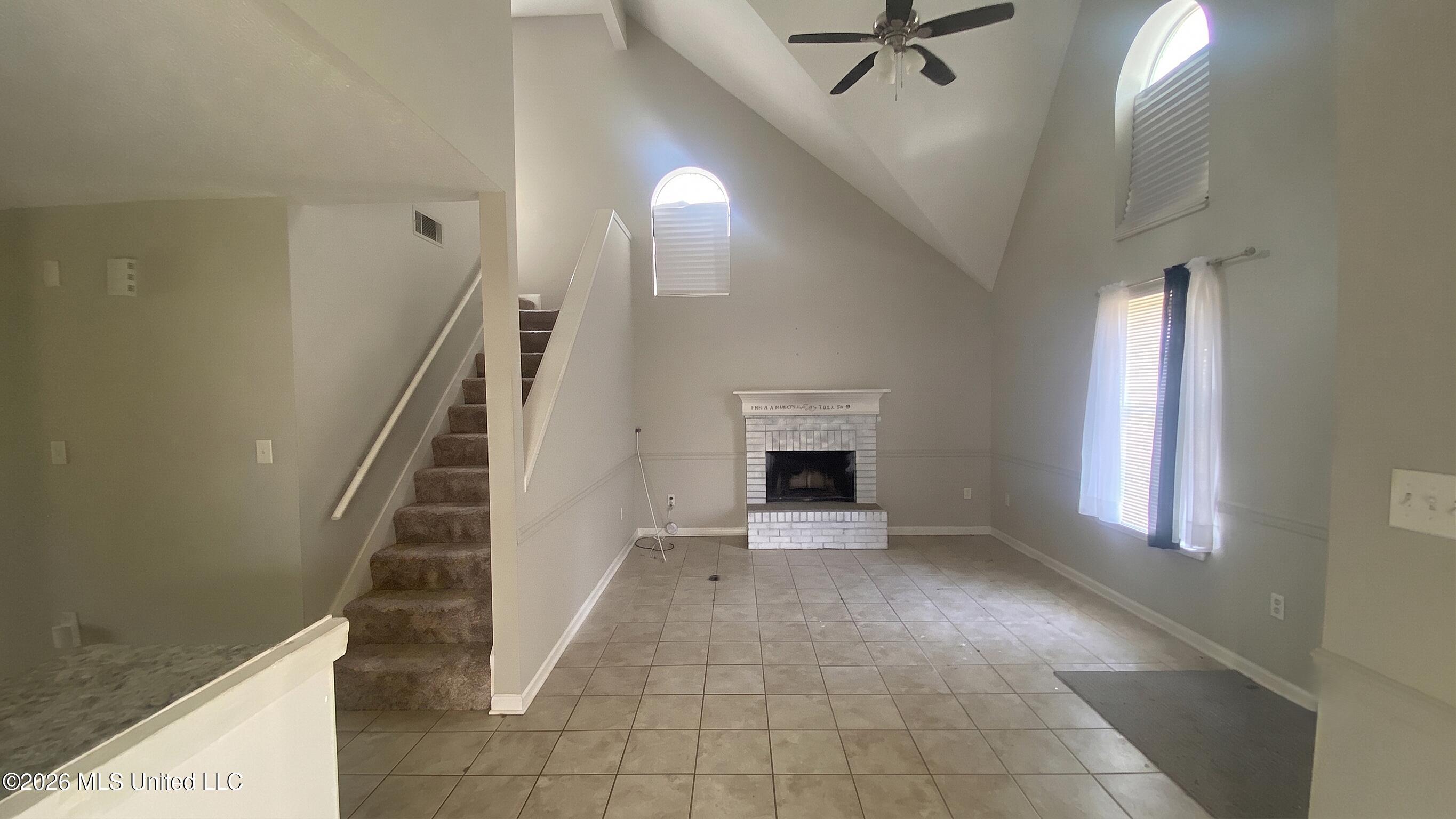115 Shadow Hill Drive Property Photo 3