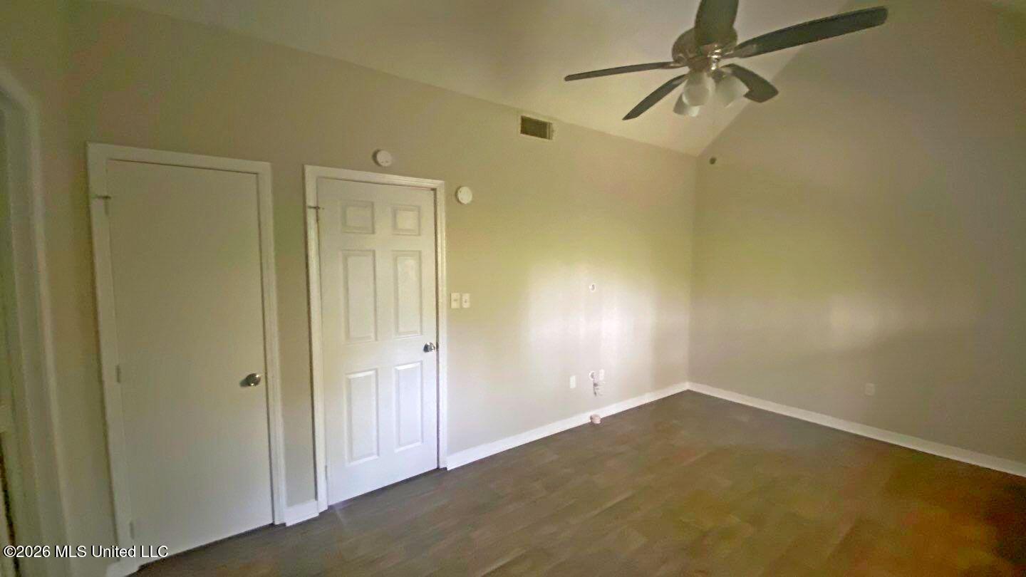133 Shadow Hill Drive Property Photo 11