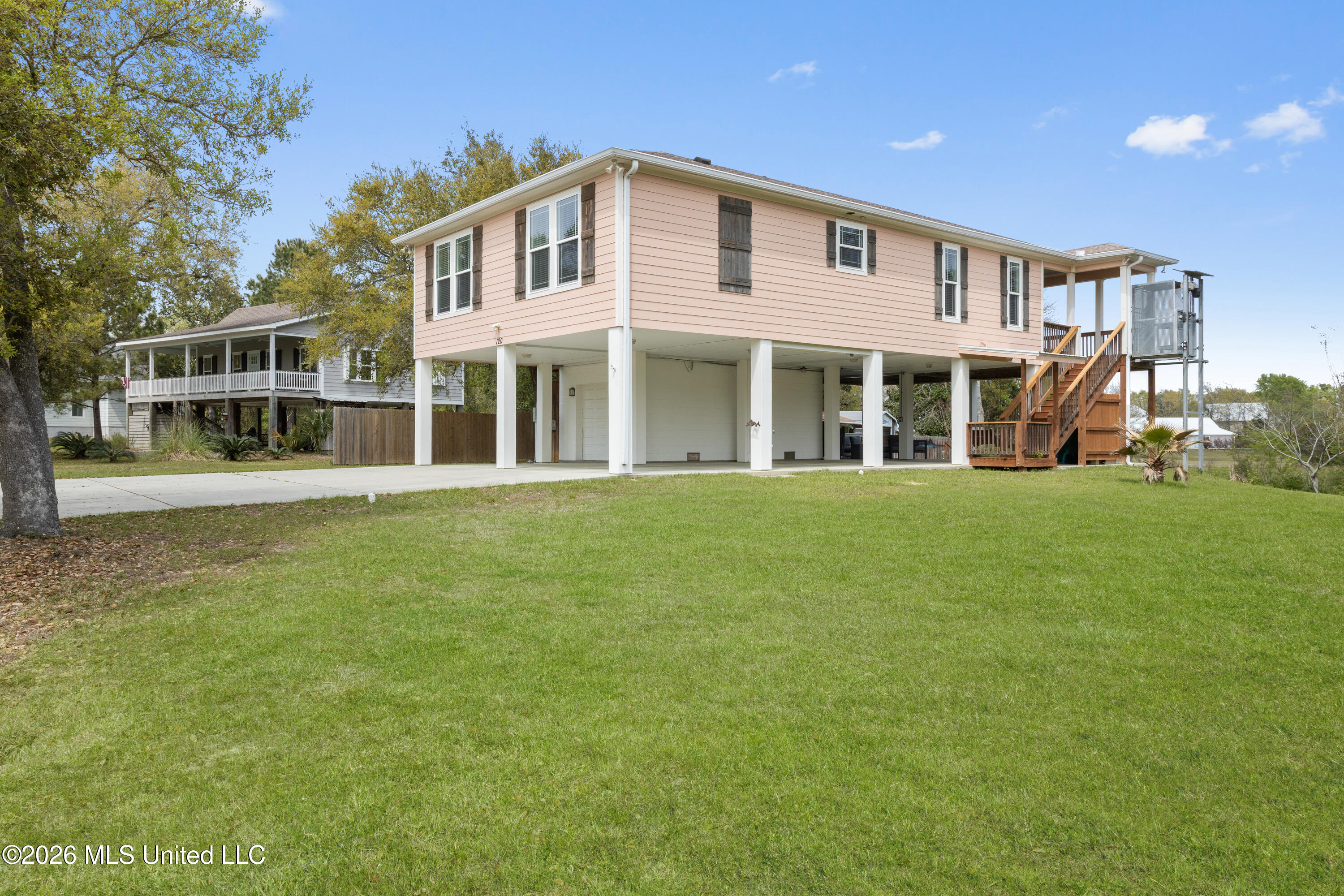 120 Mollere Drive Property Photo 1