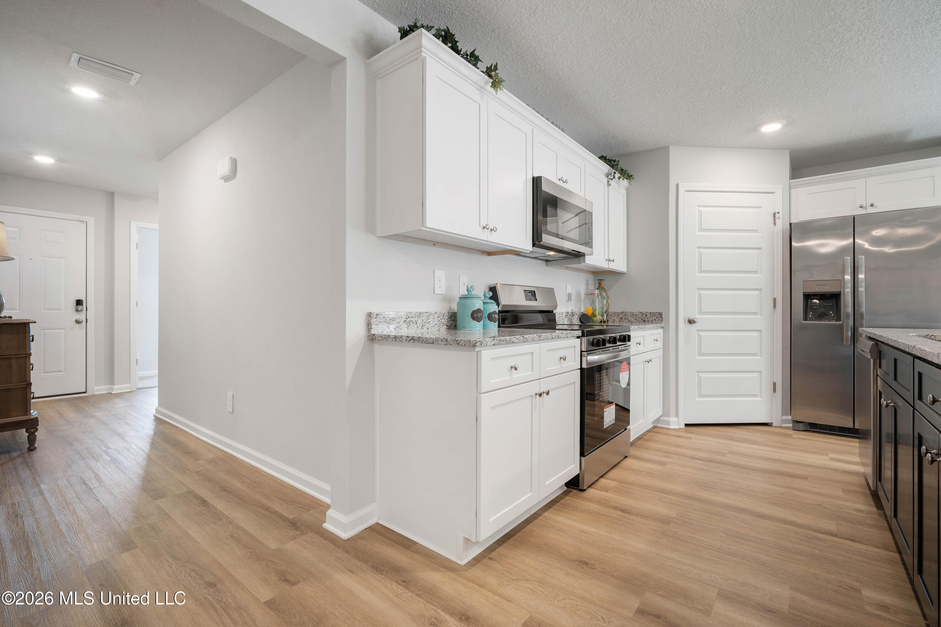 13429 Pond Ridge Way Property Photo 10