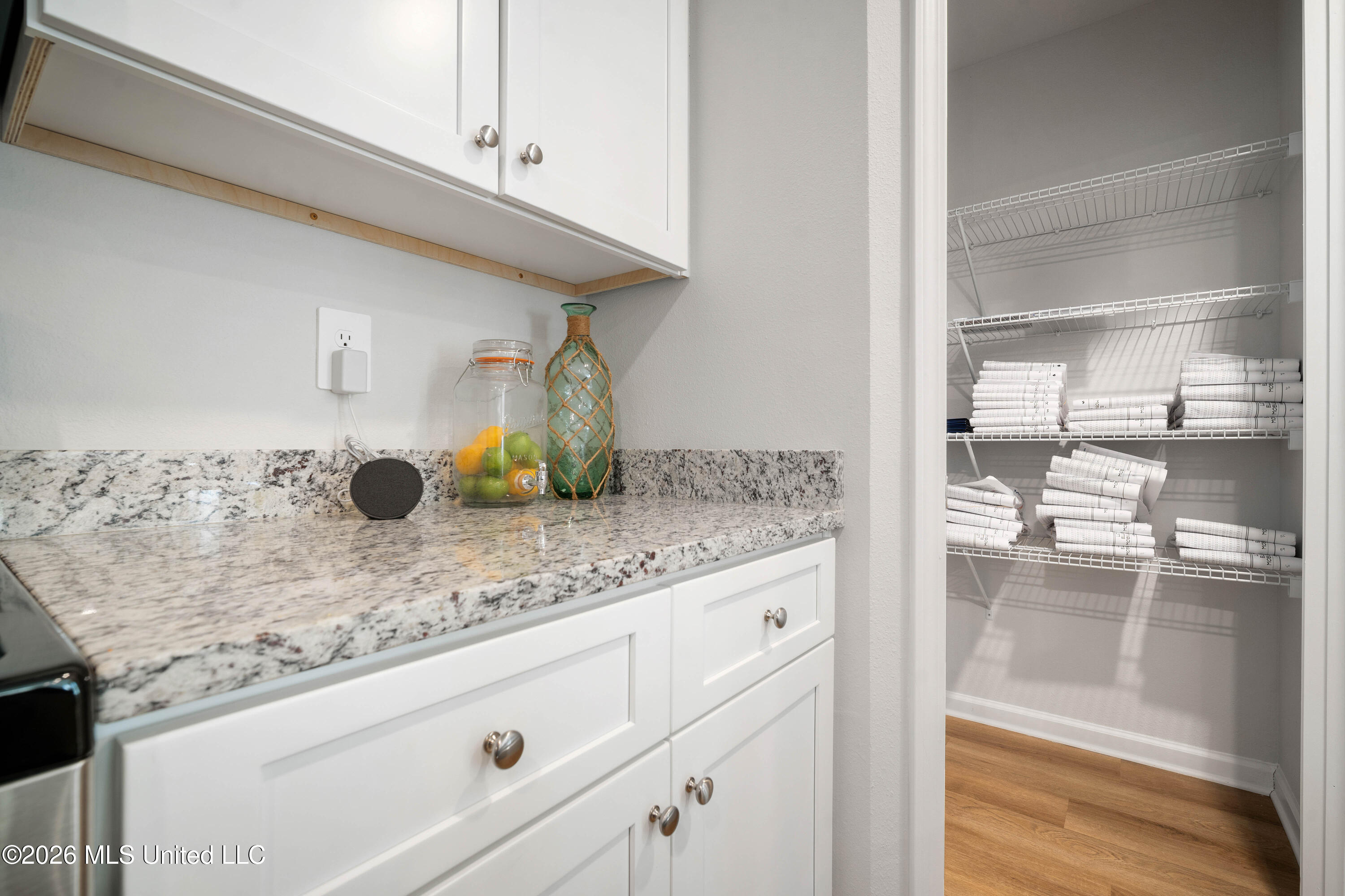 13429 Pond Ridge Way Property Photo 11