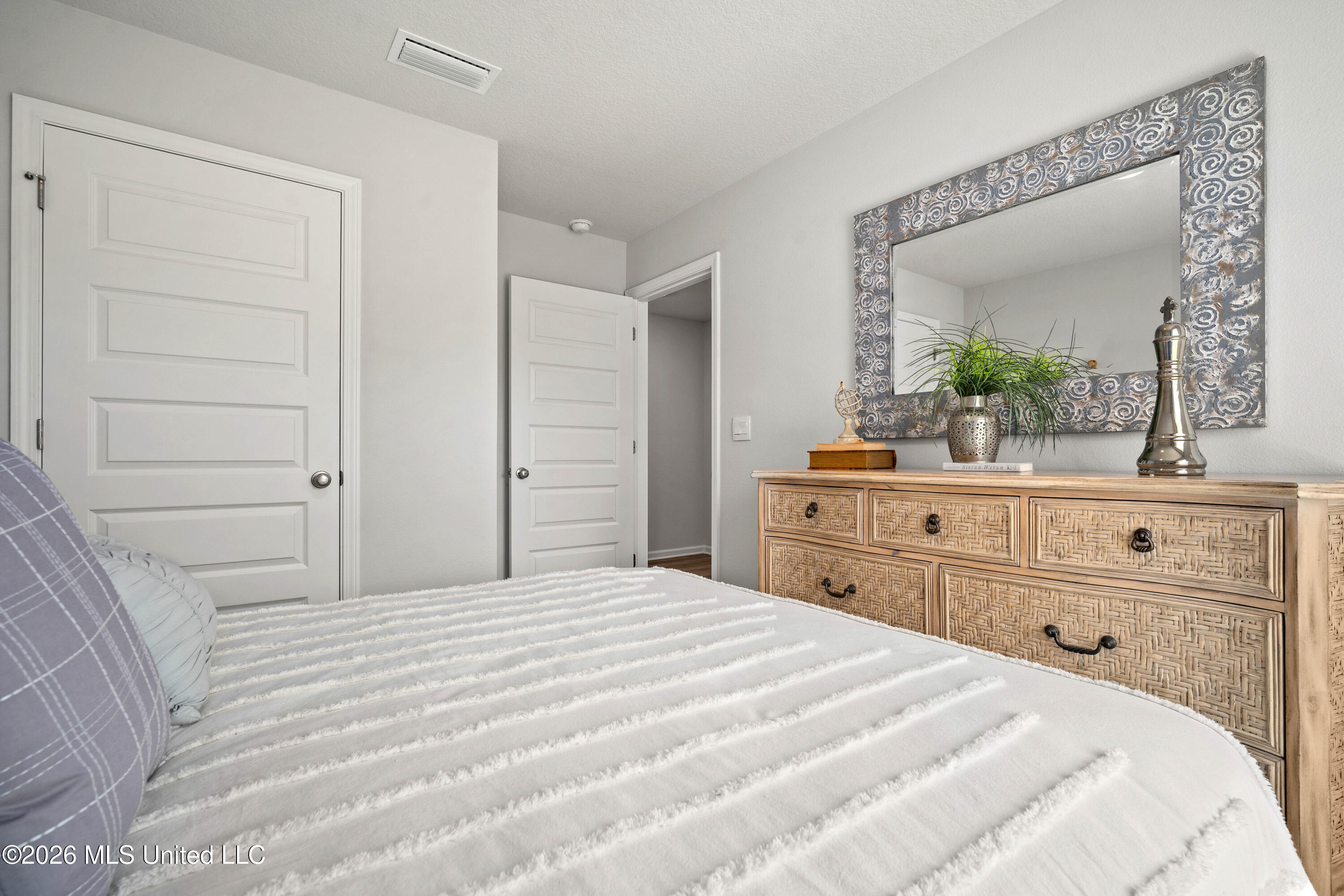13429 Pond Ridge Way Property Photo 23