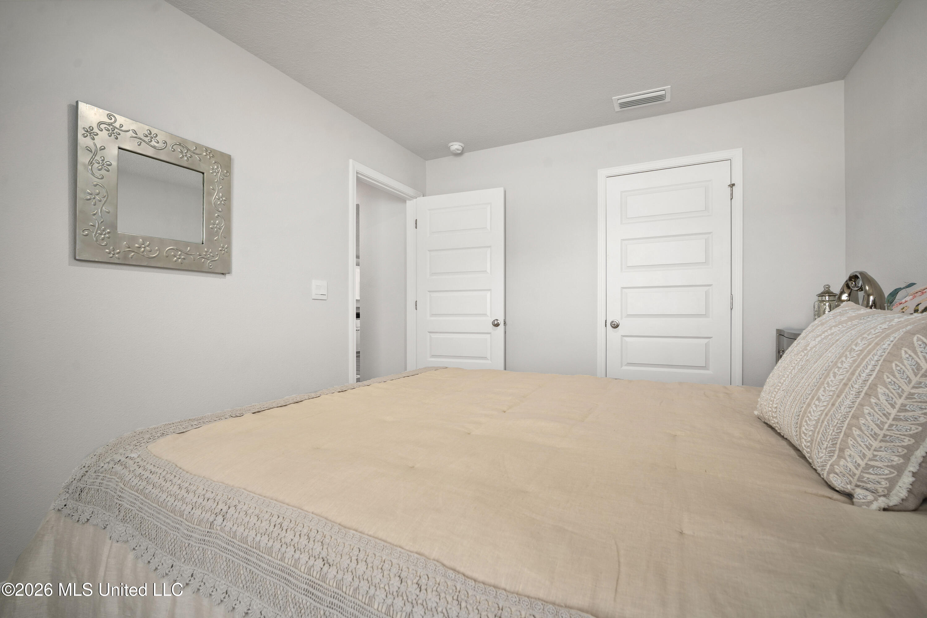 13429 Pond Ridge Way Property Photo 25