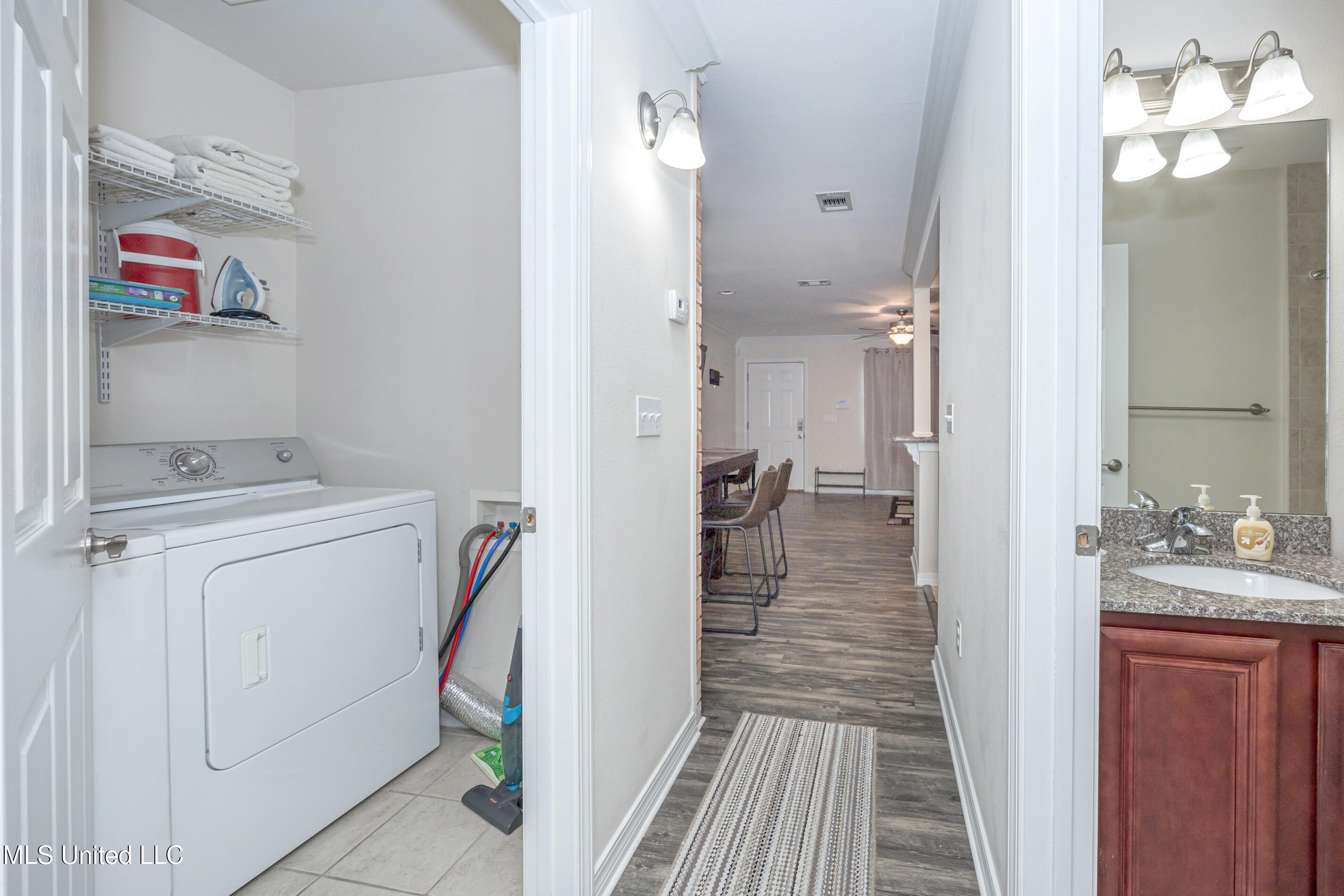 1282 Beach Boulevard Property Photo 13