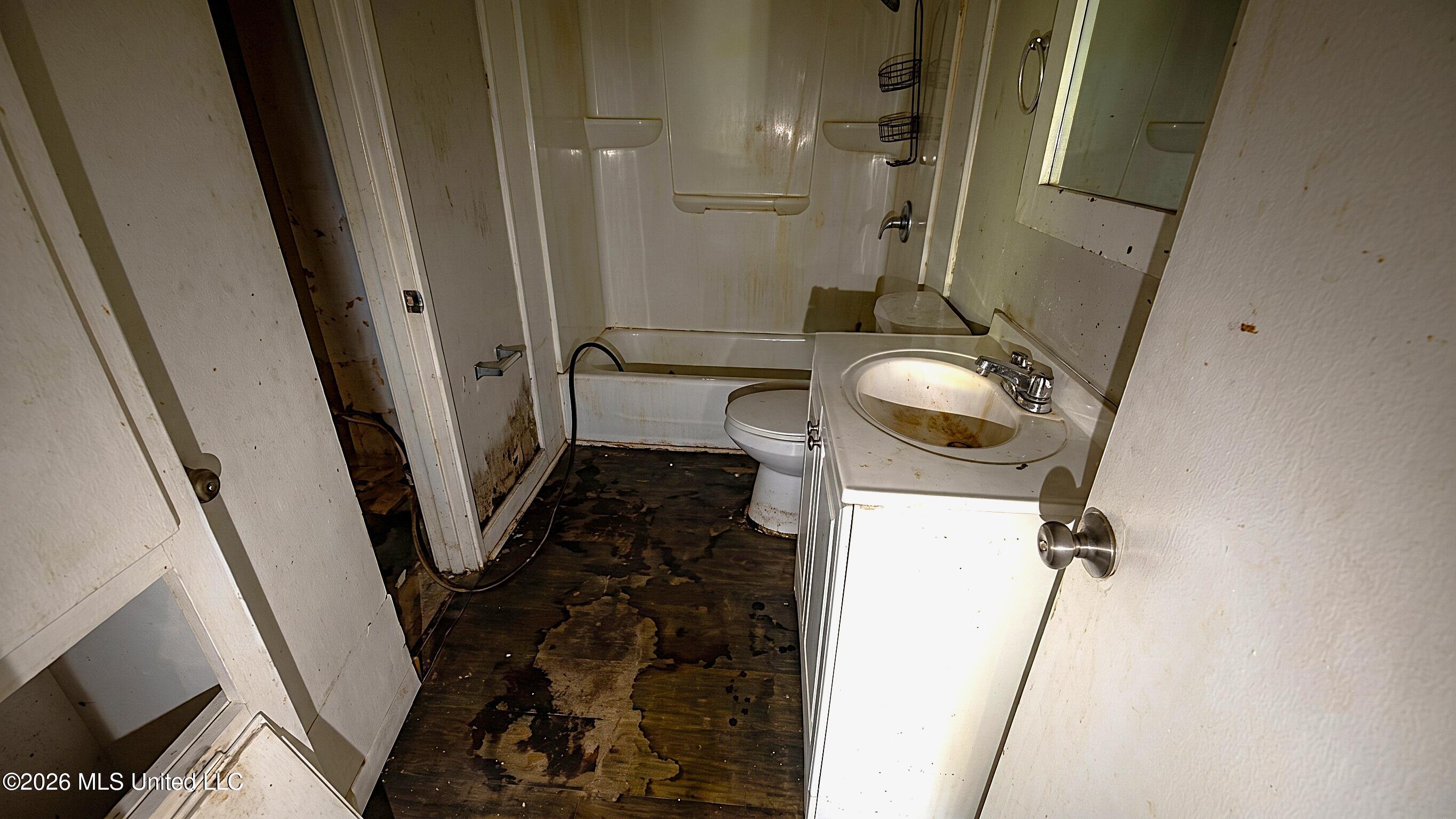 3129 Lakewood Drive Property Photo 8