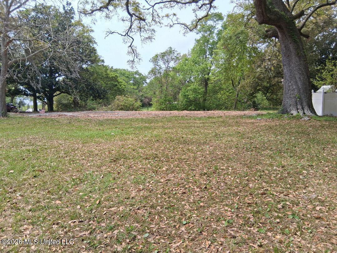 2101 Sandalwood Place Property Photo 11