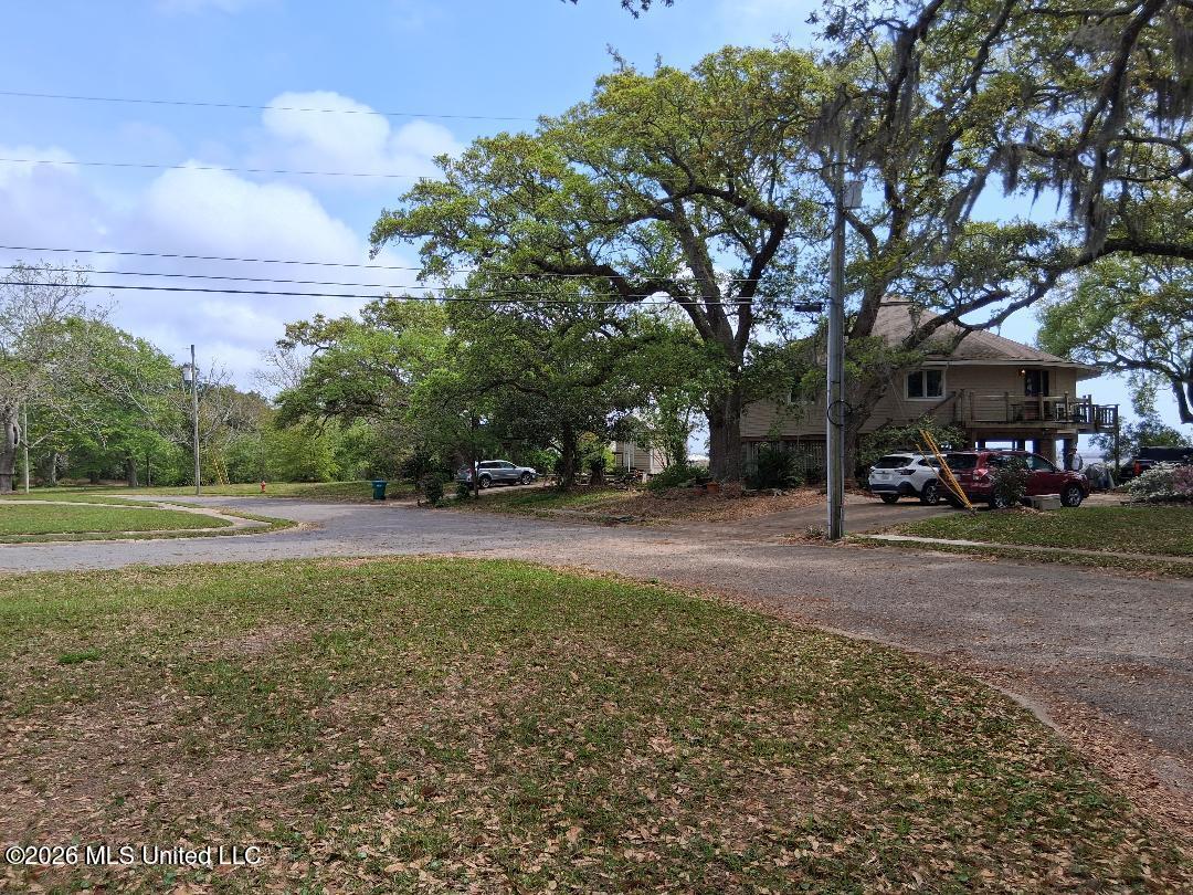 2101 Sandalwood Place Property Photo 18