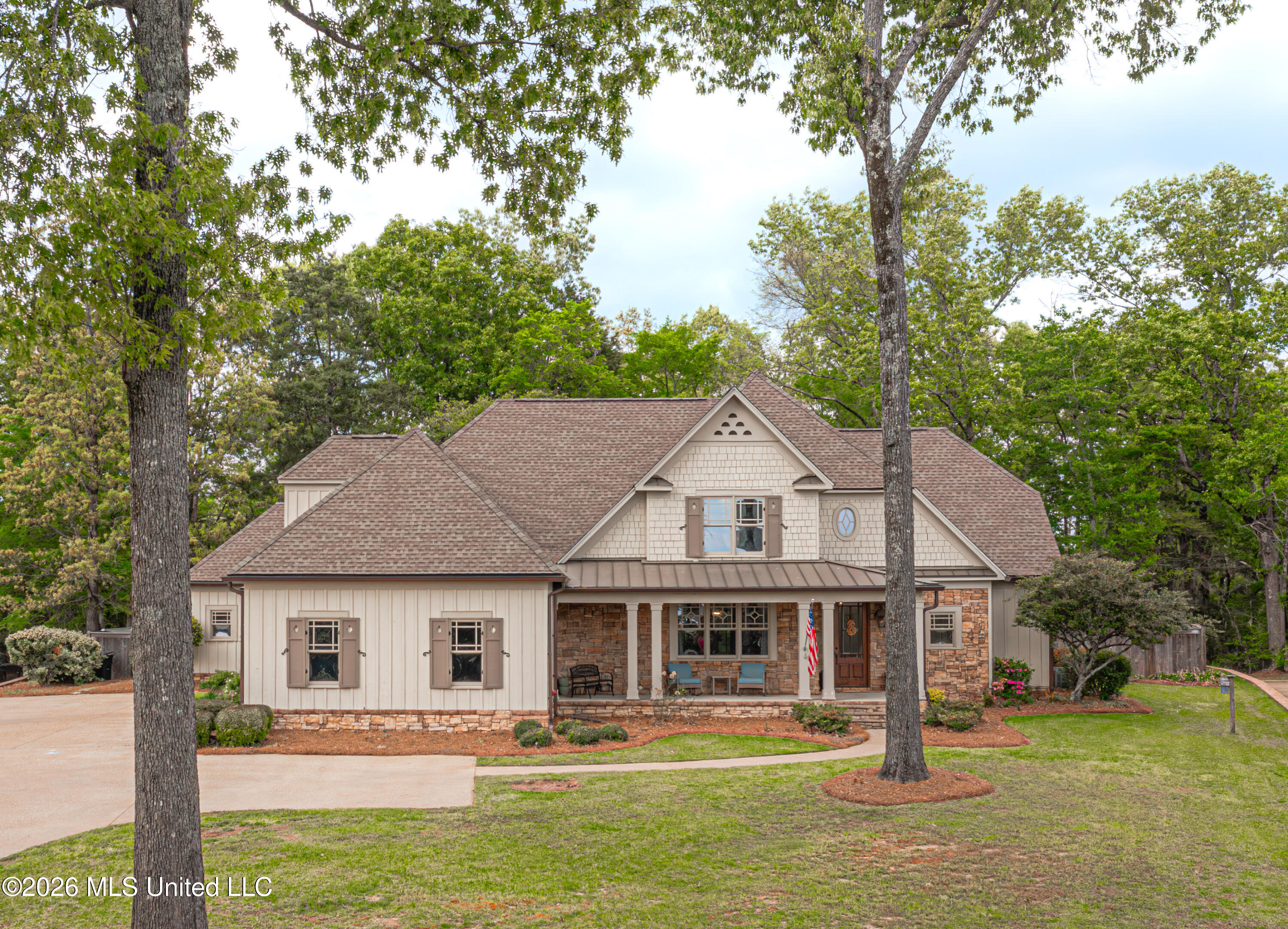 148 Cedar Woods Cove Property Photo 1