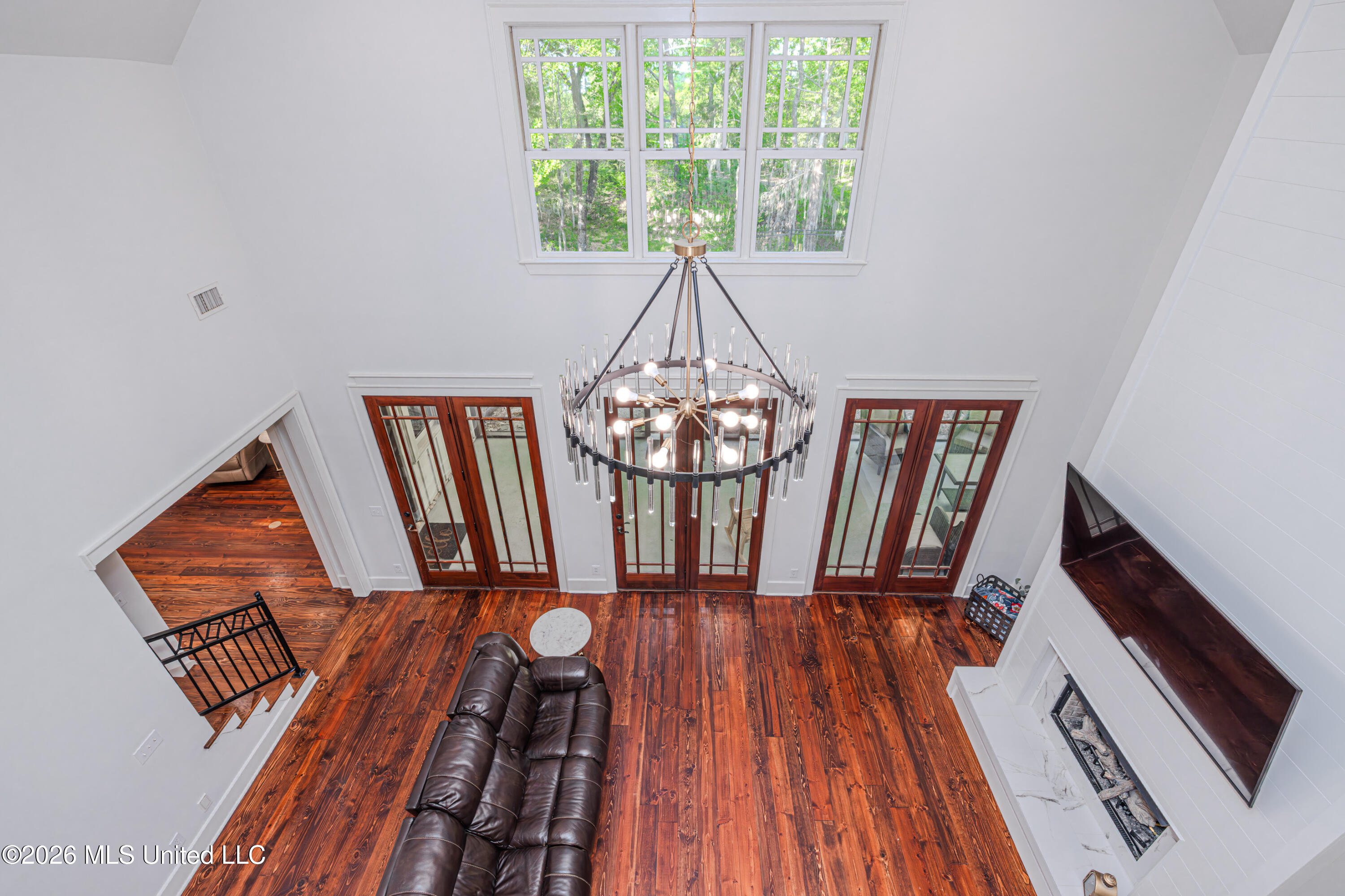 148 Cedar Woods Cove Property Photo 5
