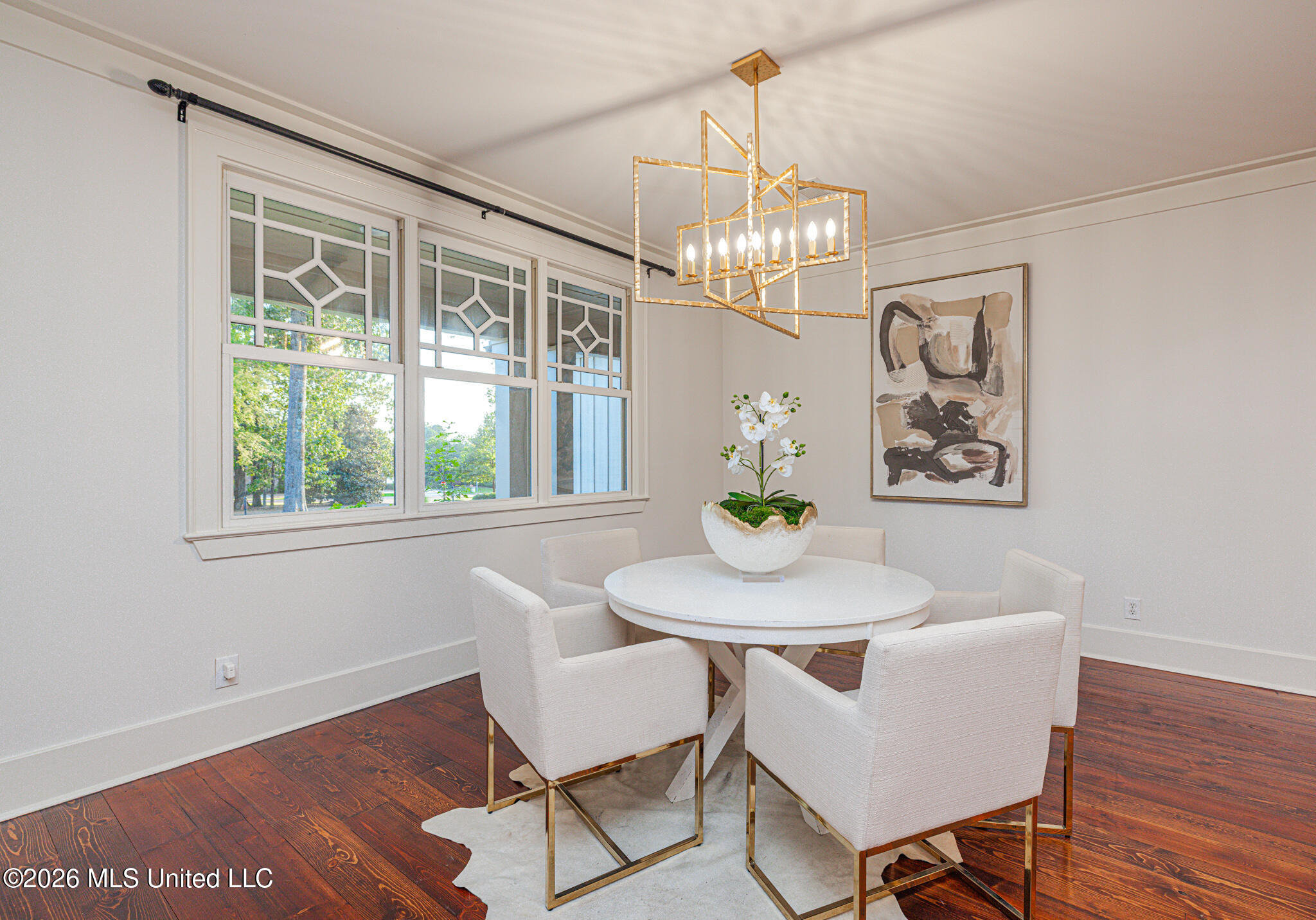 148 Cedar Woods Cove Property Photo 6