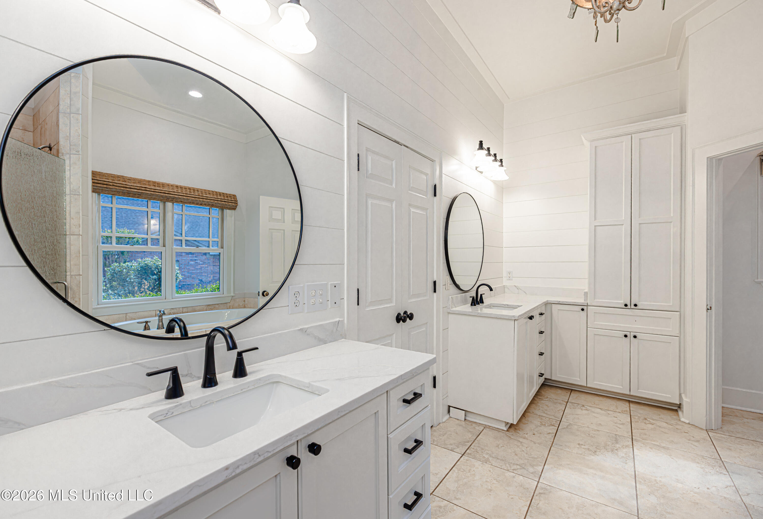 148 Cedar Woods Cove Property Photo 25