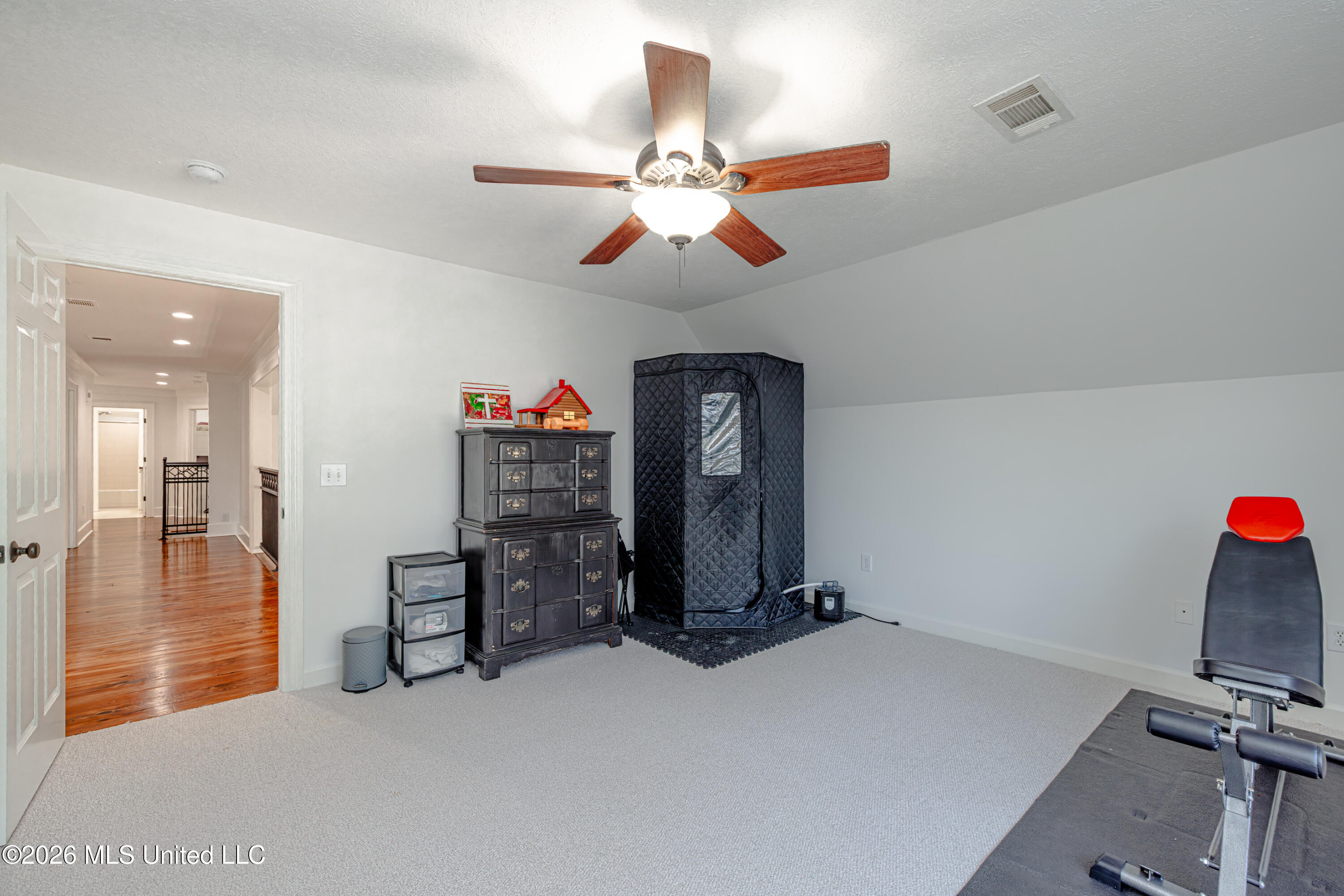 148 Cedar Woods Cove Property Photo 41