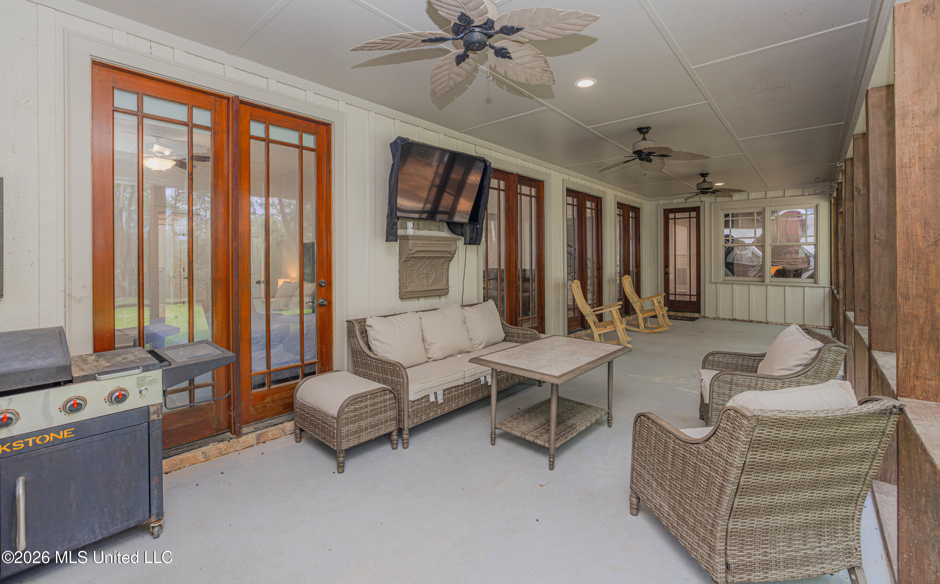 148 Cedar Woods Cove Property Photo 42