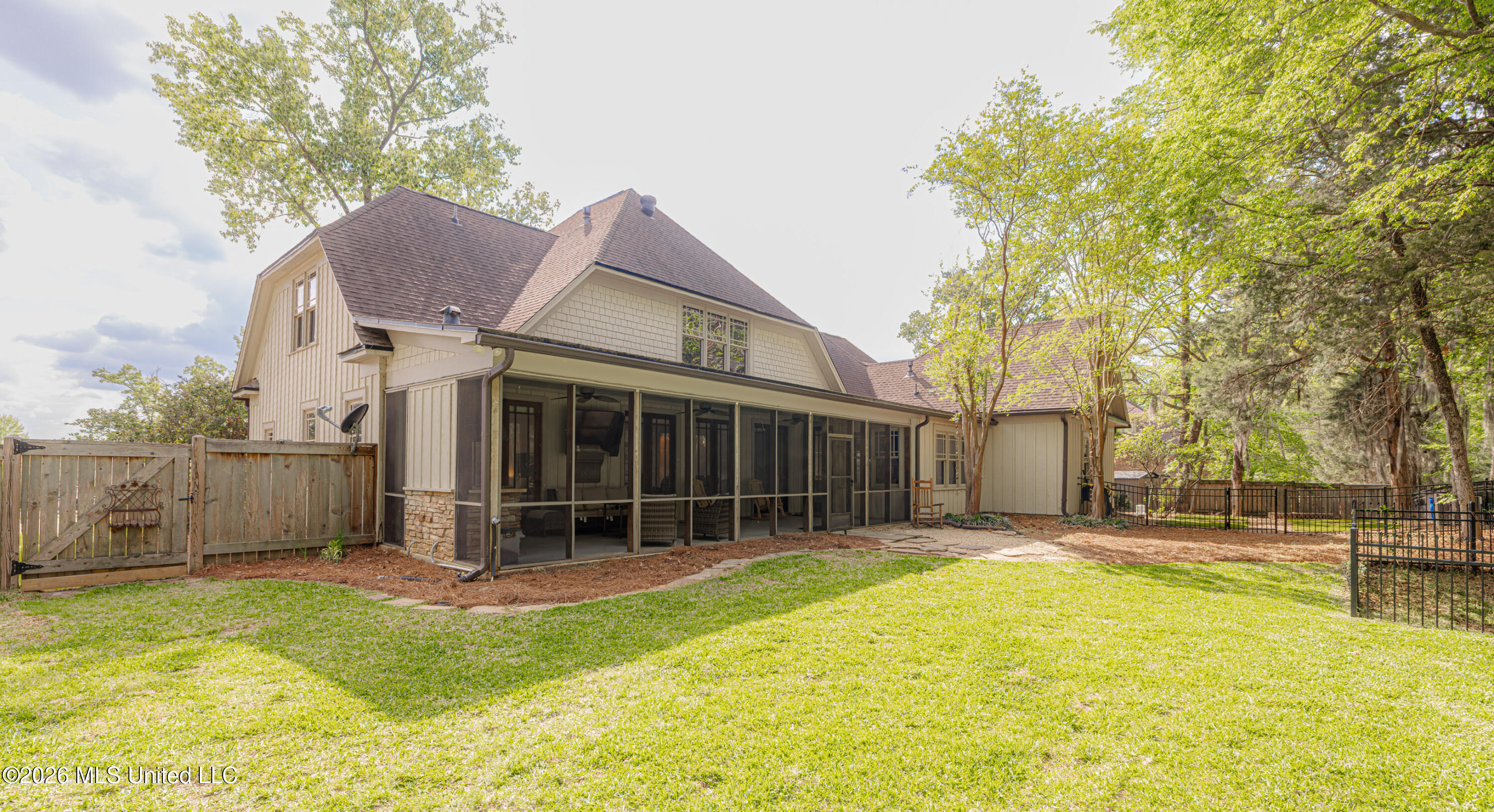 148 Cedar Woods Cove Property Photo 52