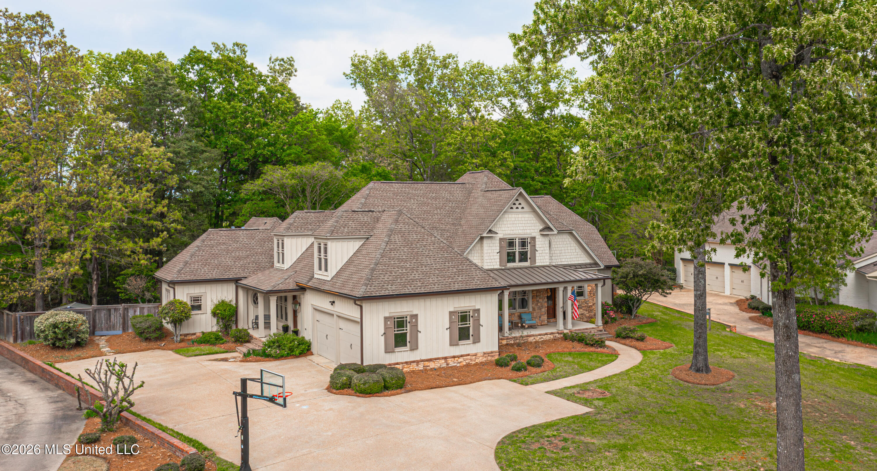 148 Cedar Woods Cove Property Photo 58