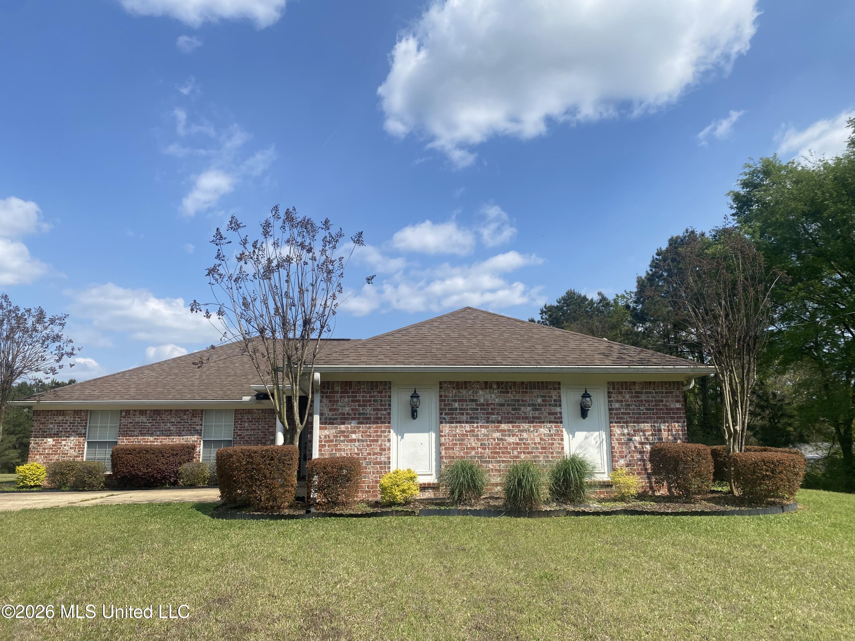 110 Whittington Lane Property Photo 1