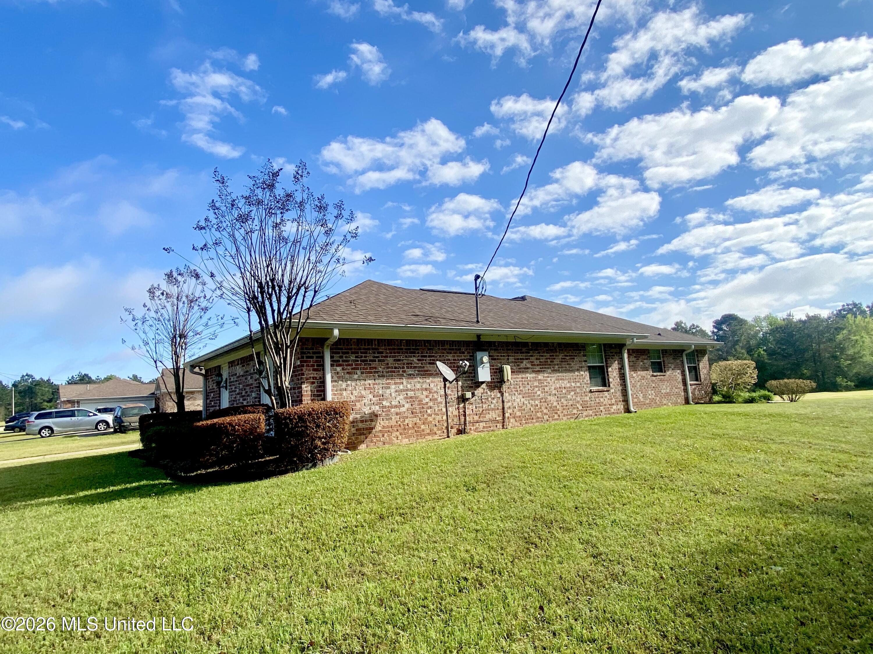 110 Whittington Lane Property Photo 4