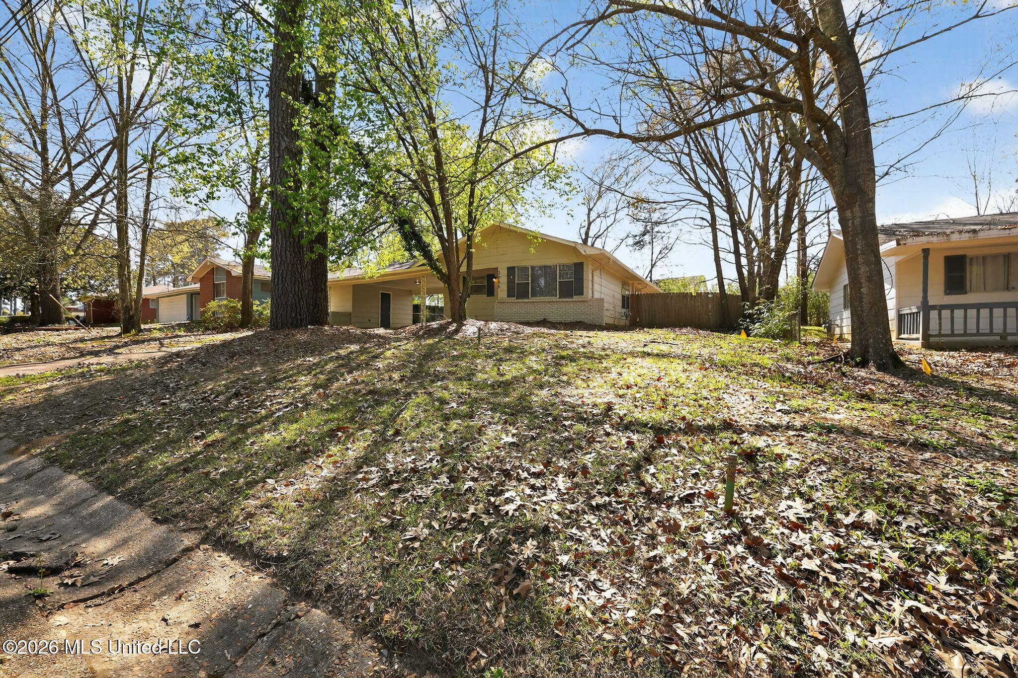 3085 Bienville Drive Property Photo 3