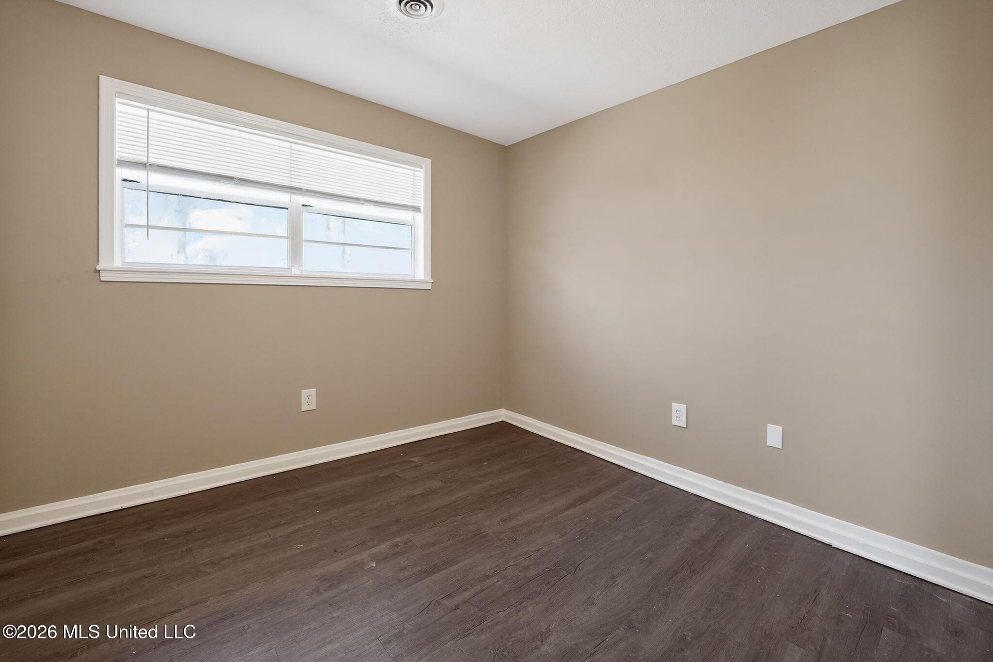 3085 Bienville Drive Property Photo 12