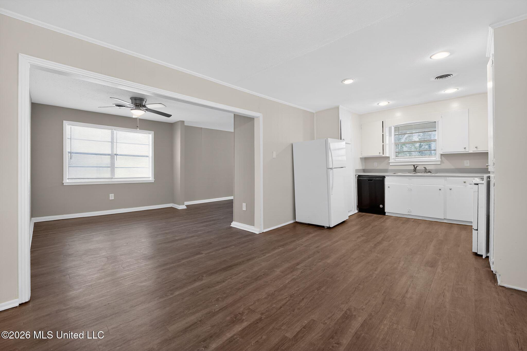 3085 Bienville Drive Property Photo 24