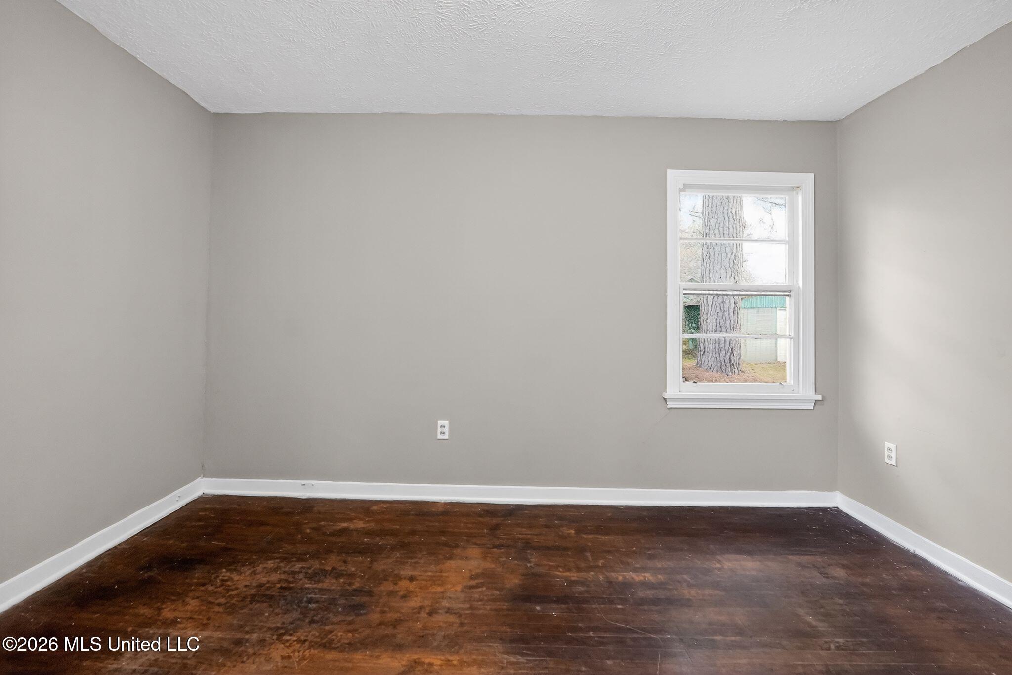 734 Montclair Place Property Photo 19