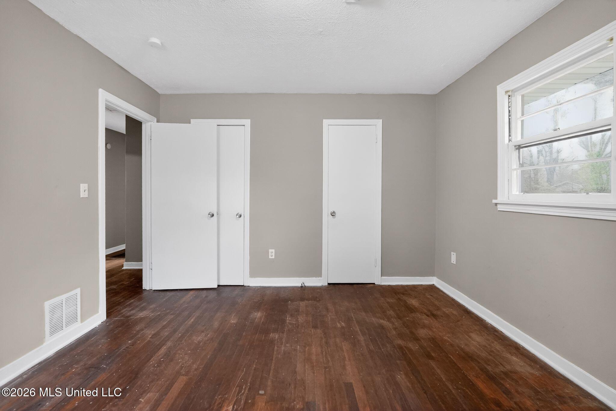 734 Montclair Place Property Photo 29