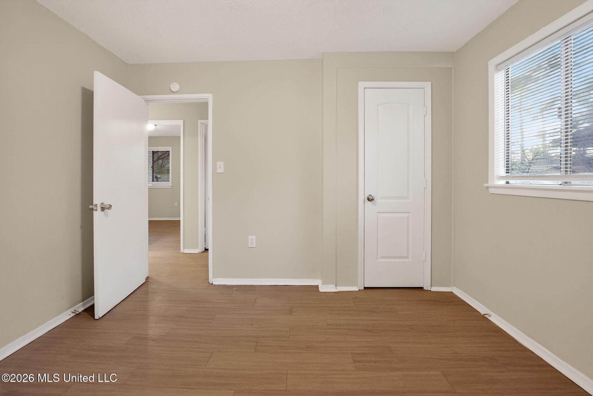 5559 Queen Mary Lane Property Photo 23