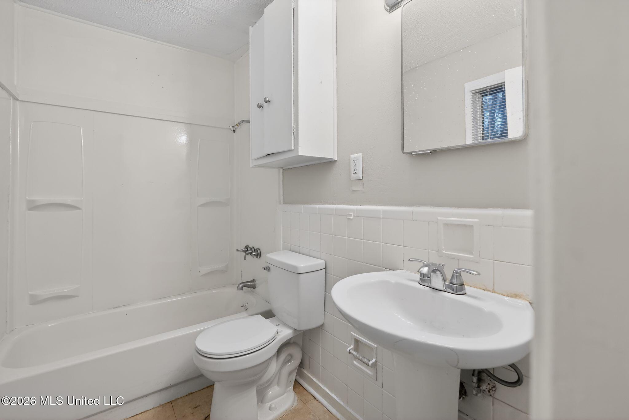 5559 Queen Mary Lane Property Photo 29