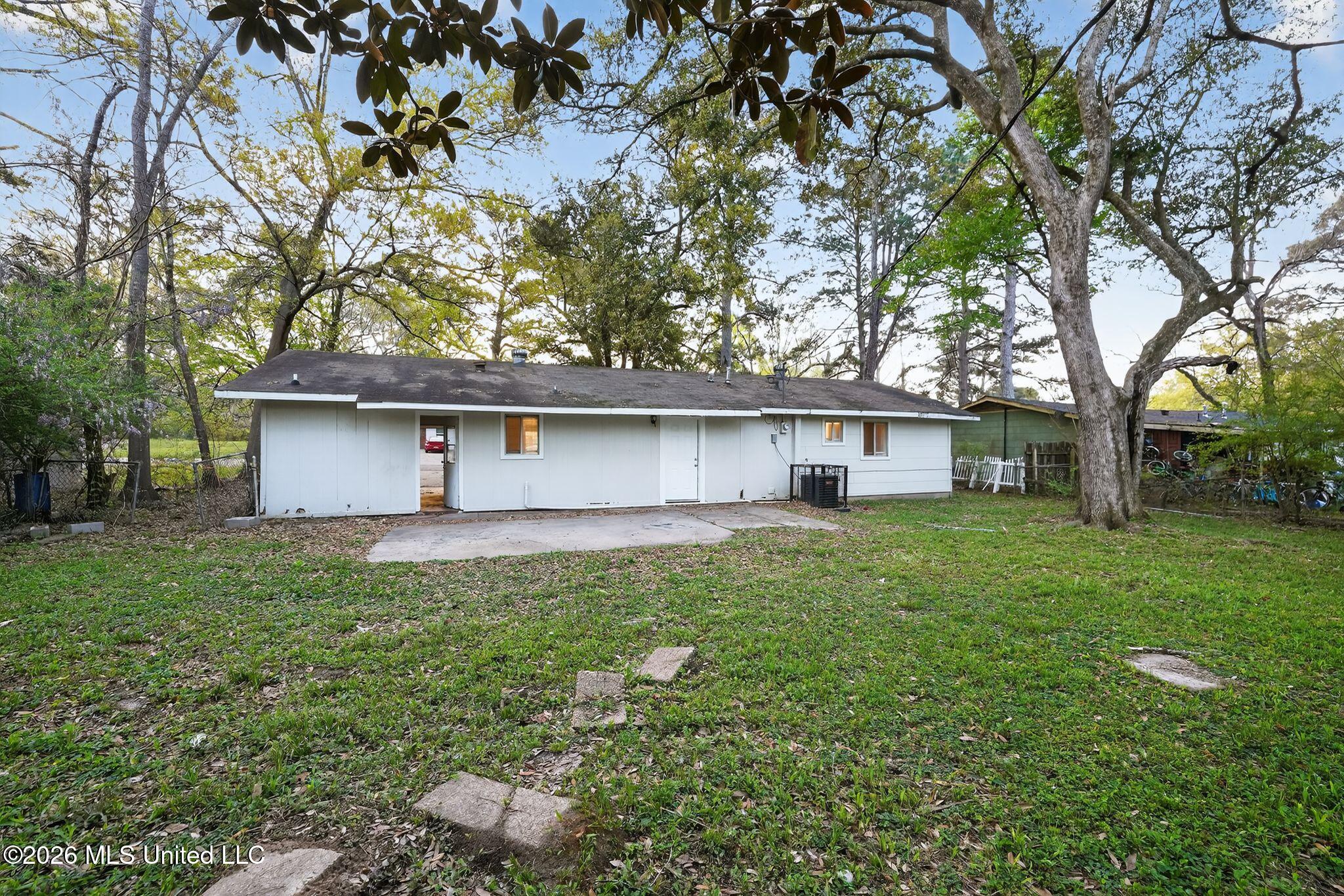 5559 Queen Mary Lane Property Photo 34