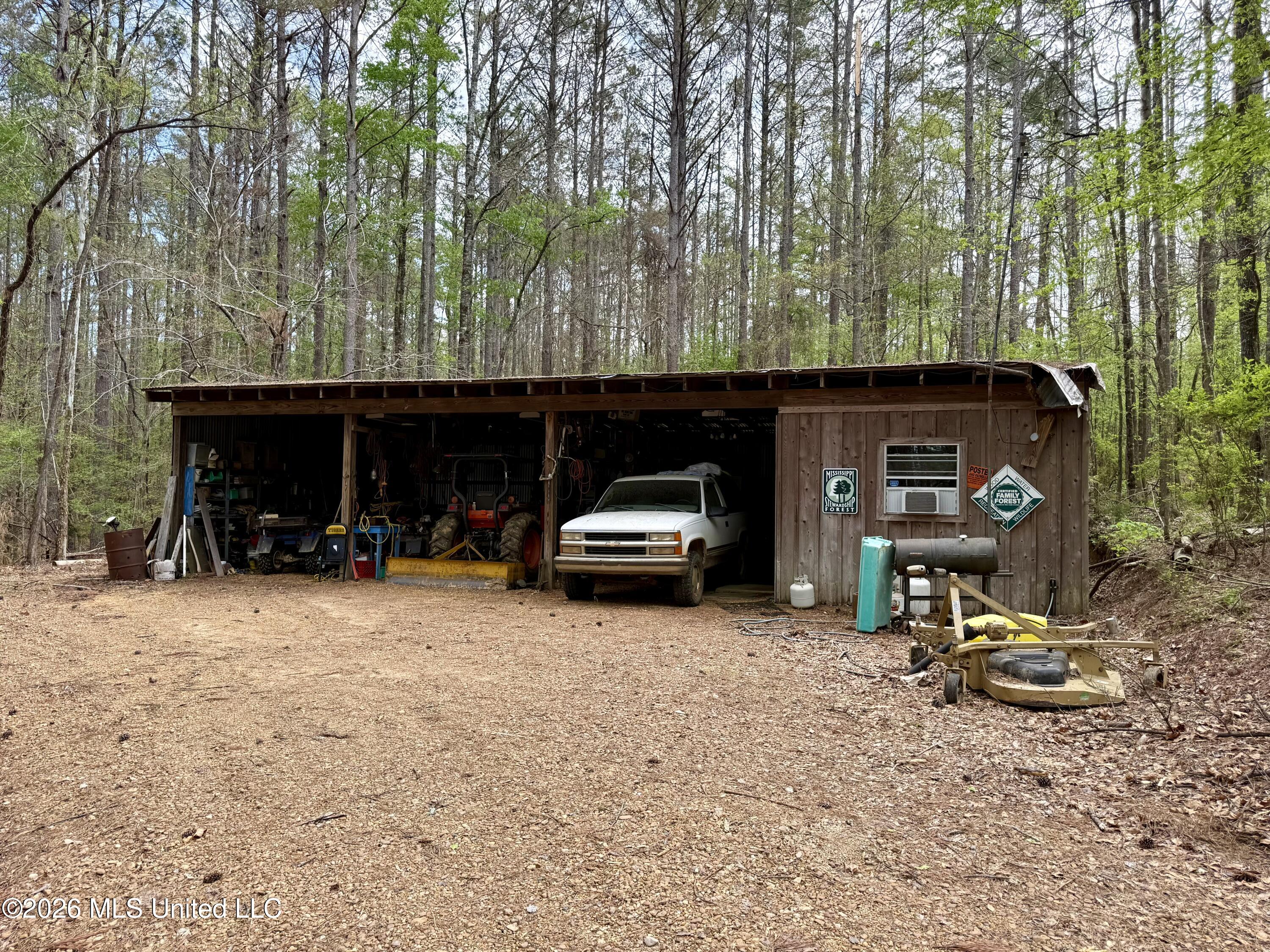 27979 Mississippi 12 Property Photo 2