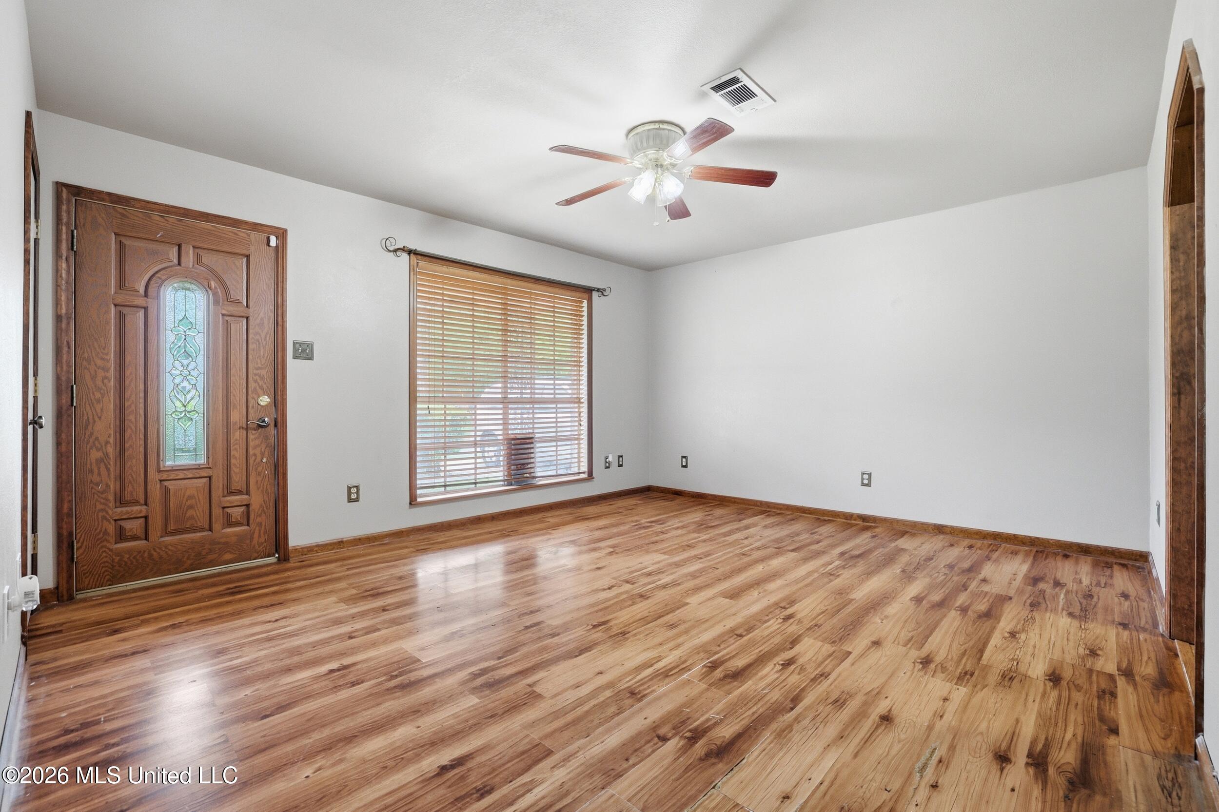 103 Forest Drive Property Photo 8