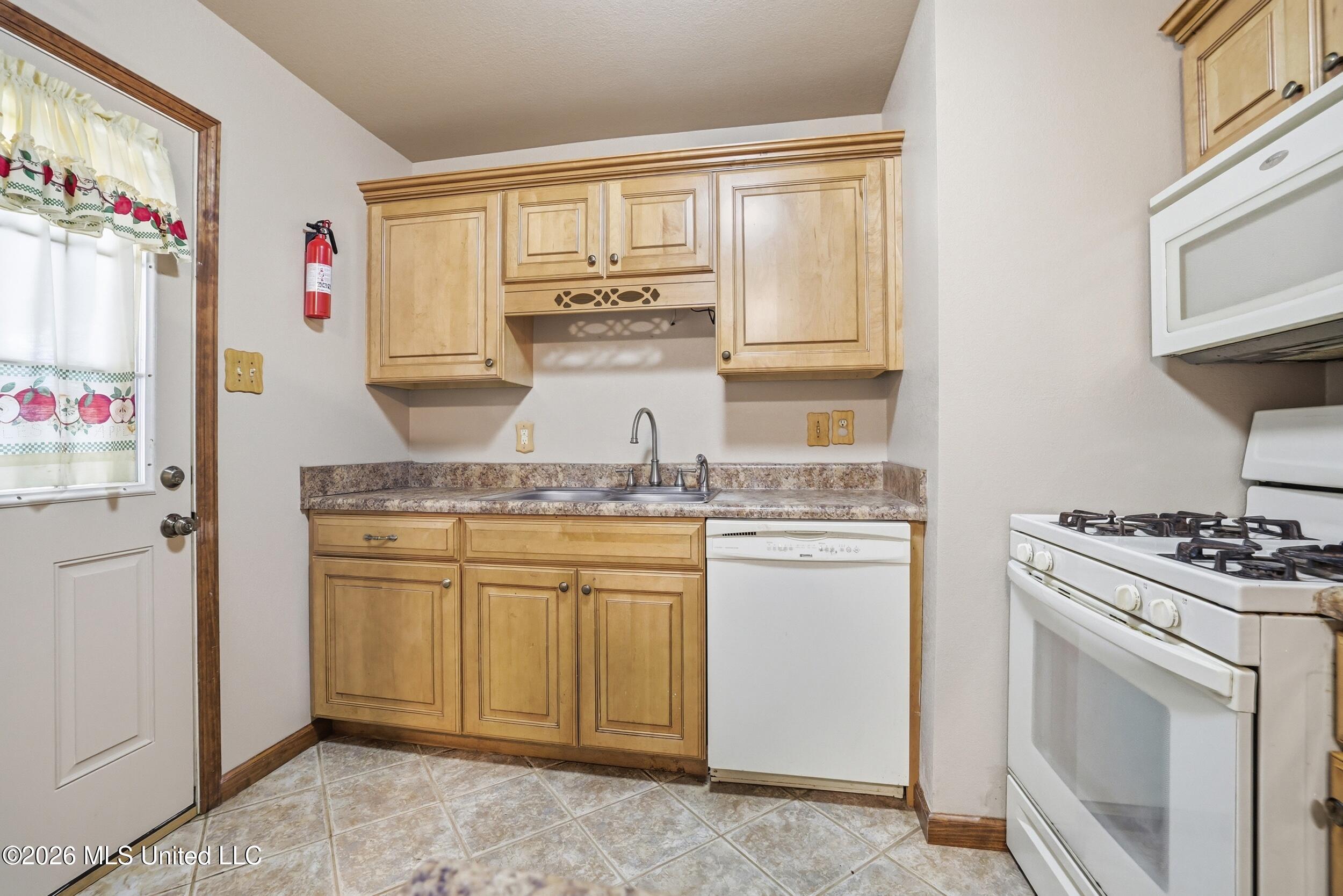103 Forest Drive Property Photo 14