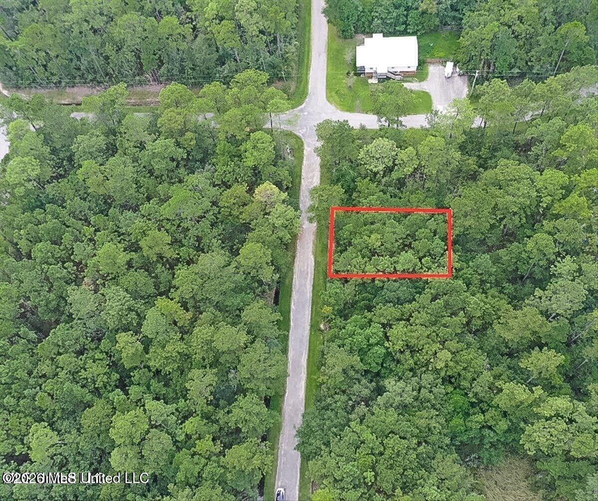 Tampa Circle Property Photo 1