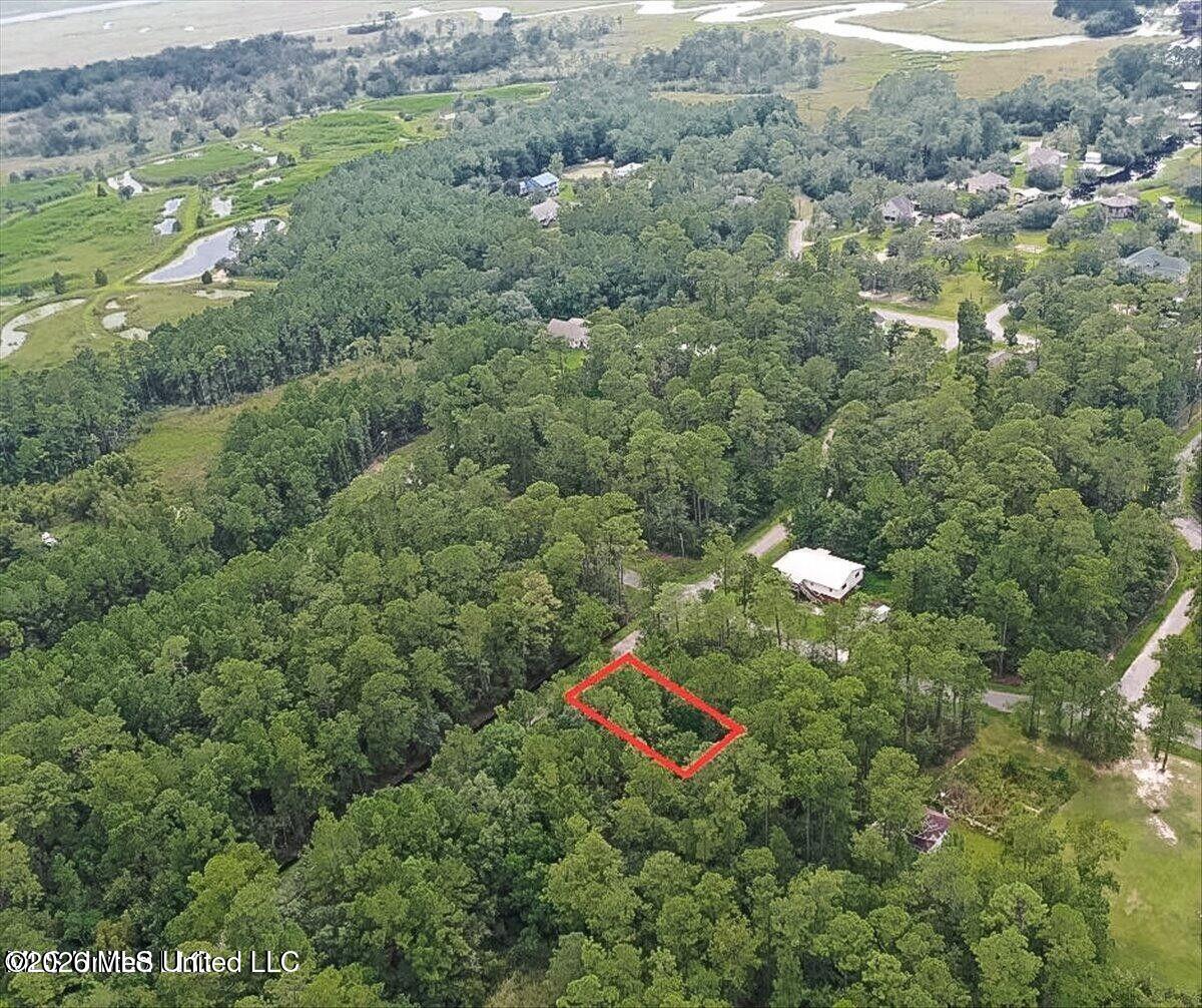 Tampa Circle Property Photo 2