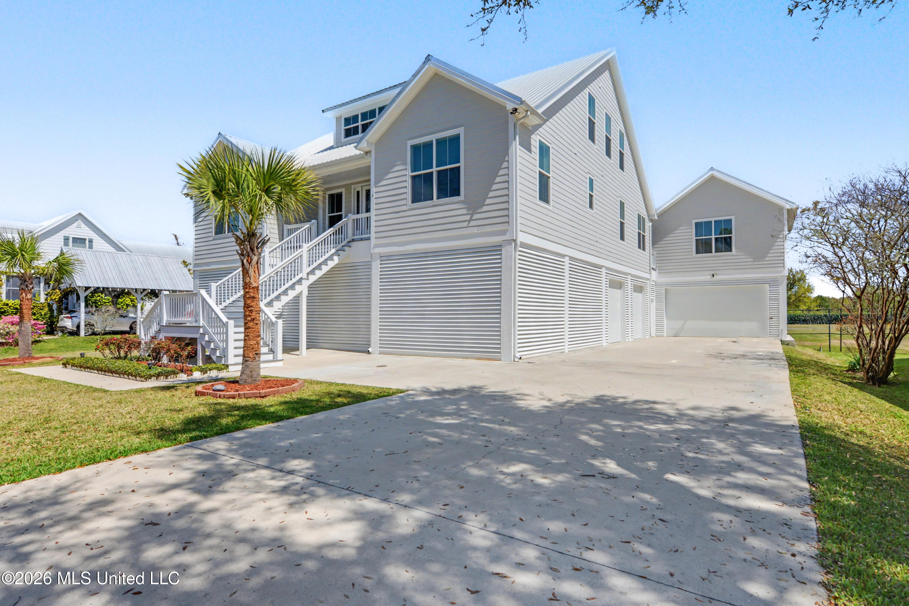 6 Sherman Avenue Property Photo 3