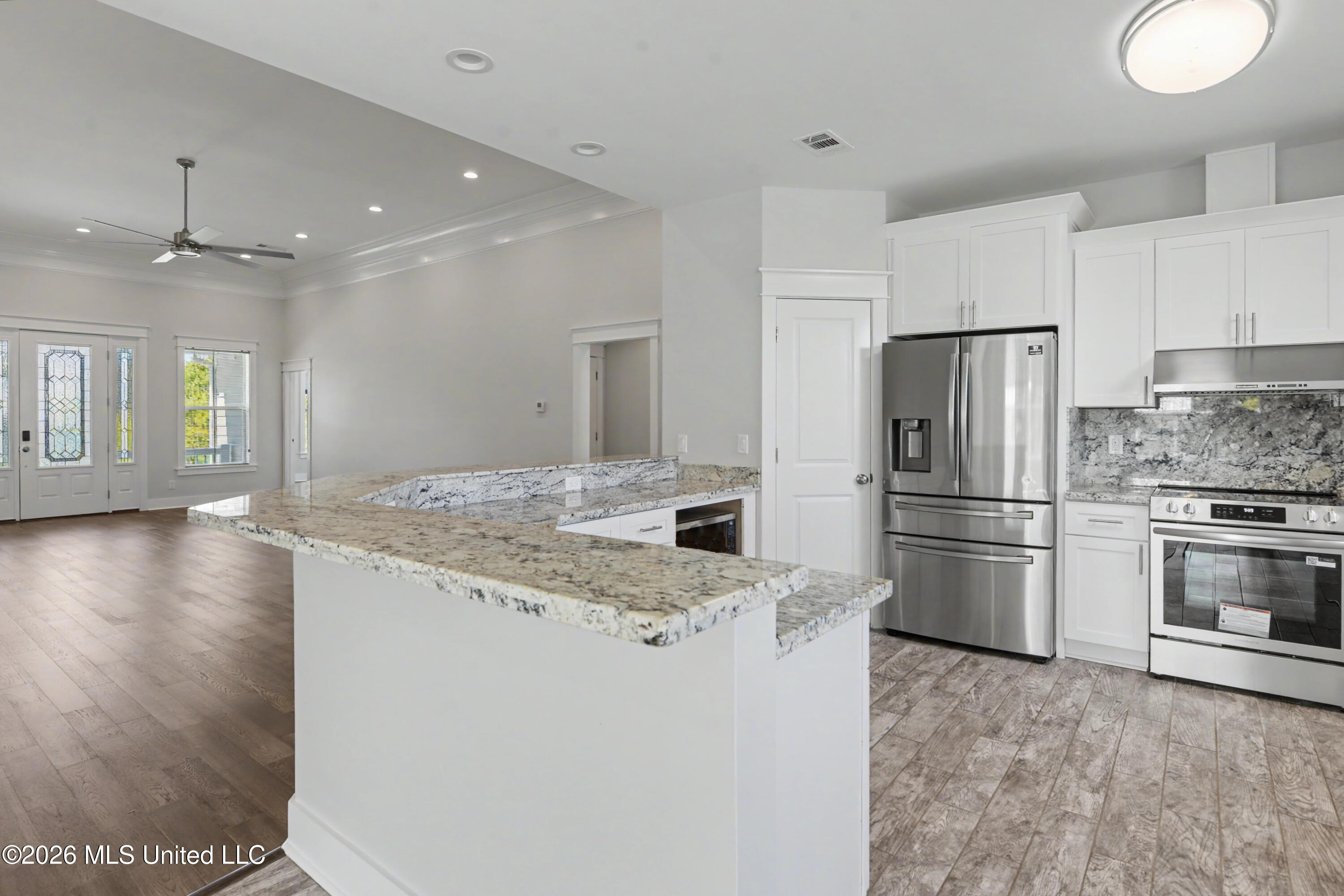 6 Sherman Avenue Property Photo 8