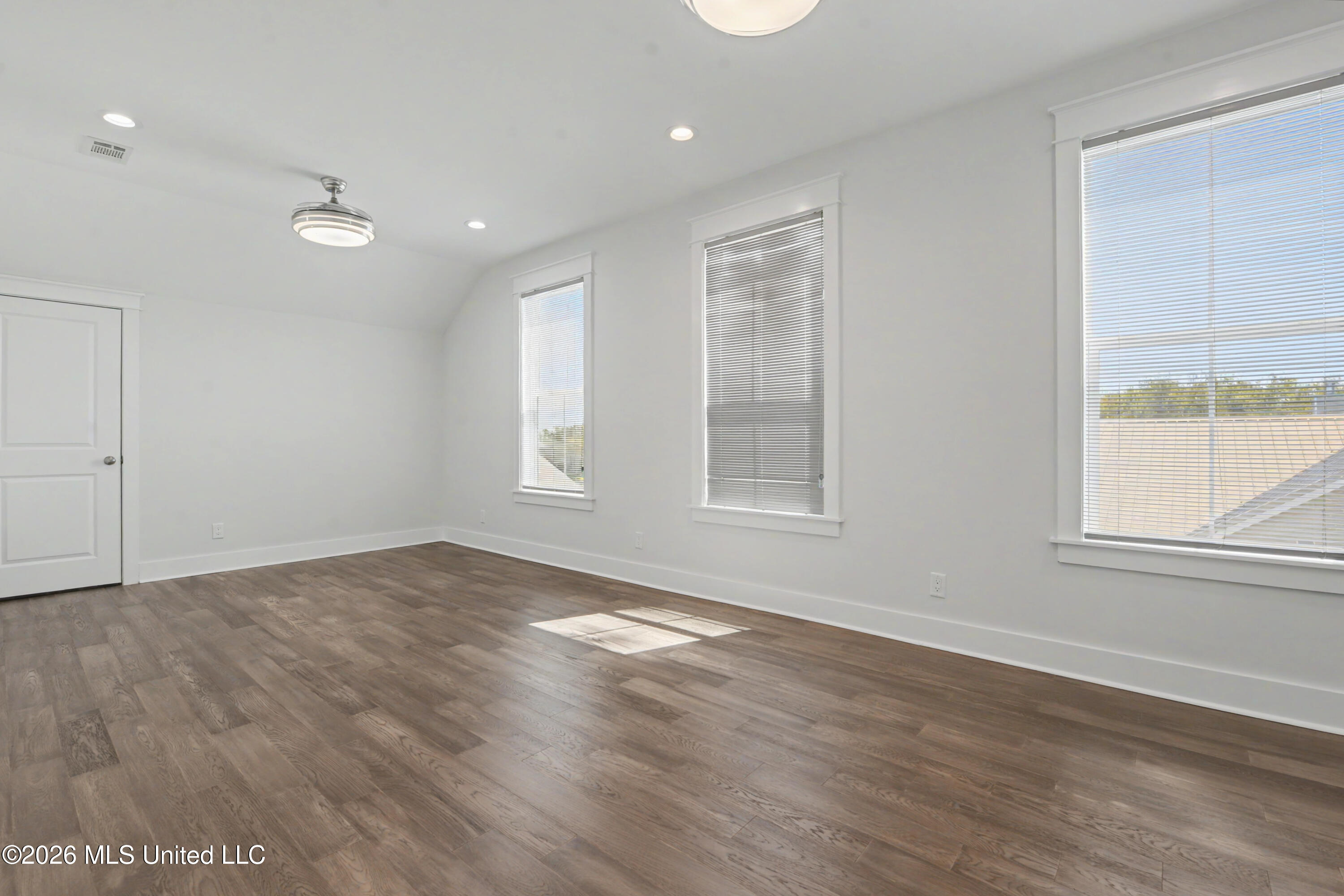 6 Sherman Avenue Property Photo 28