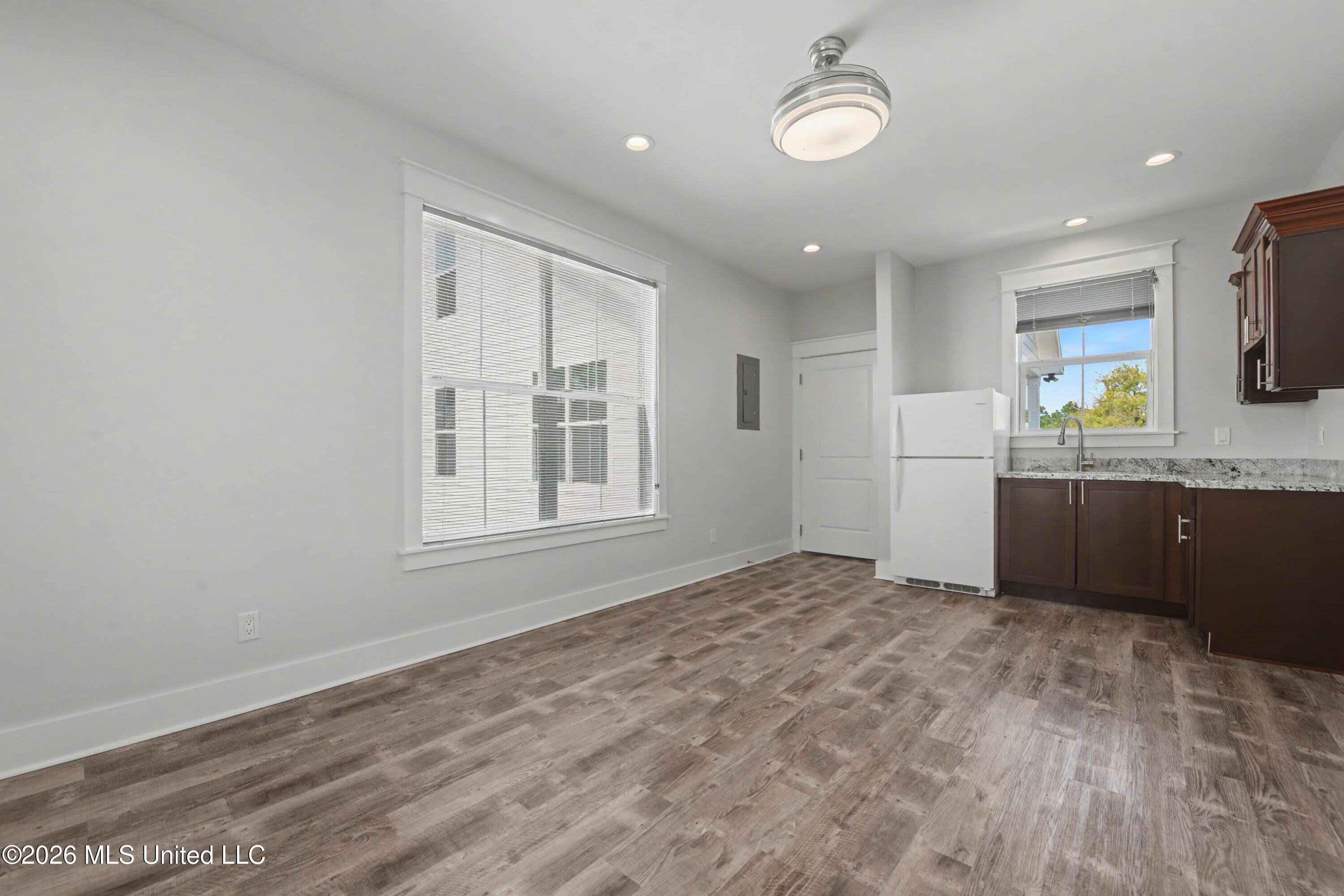 6 Sherman Avenue Property Photo 35