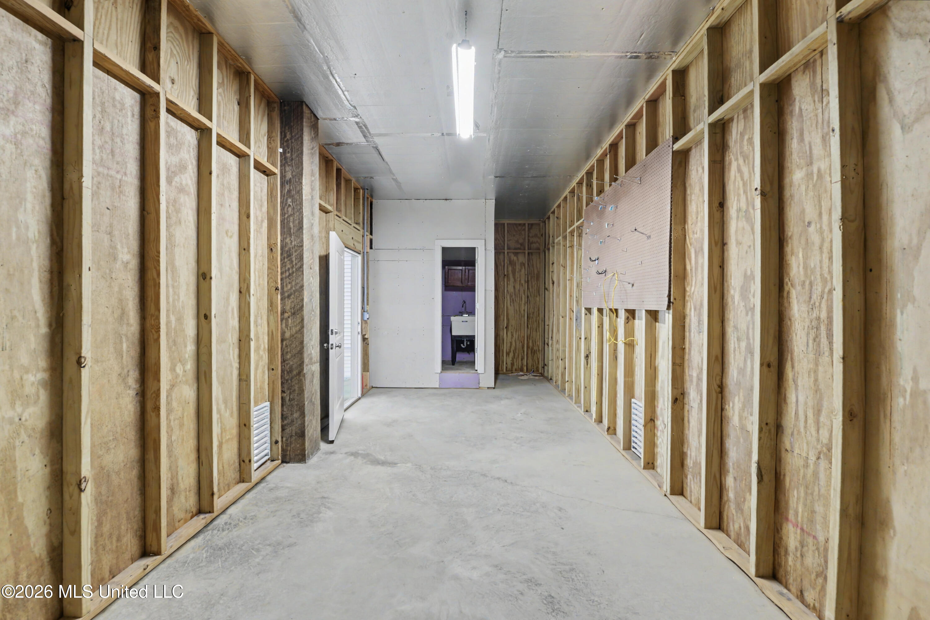 6 Sherman Avenue Property Photo 43