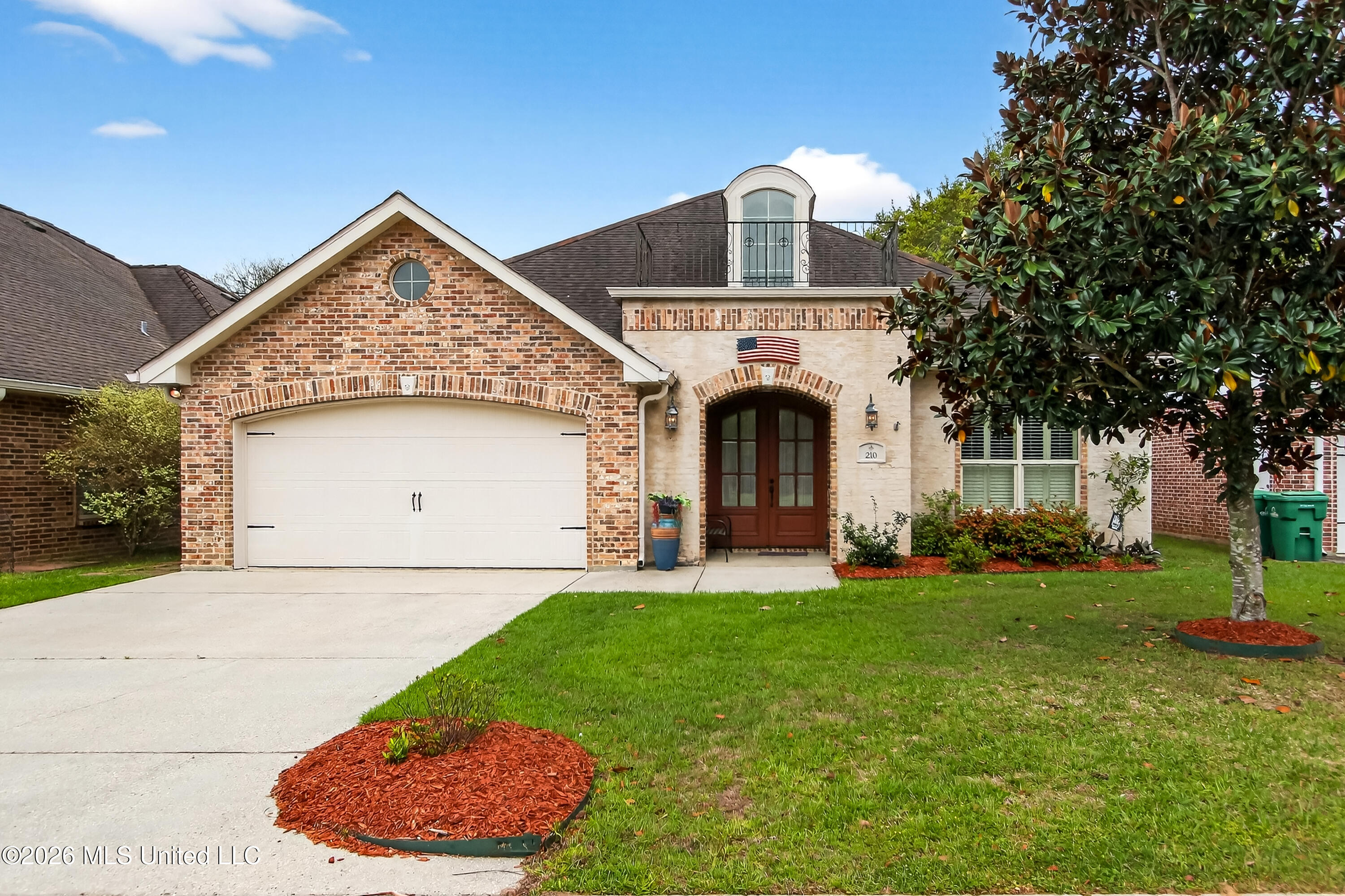 210 Fairway Villa Property Photo 1