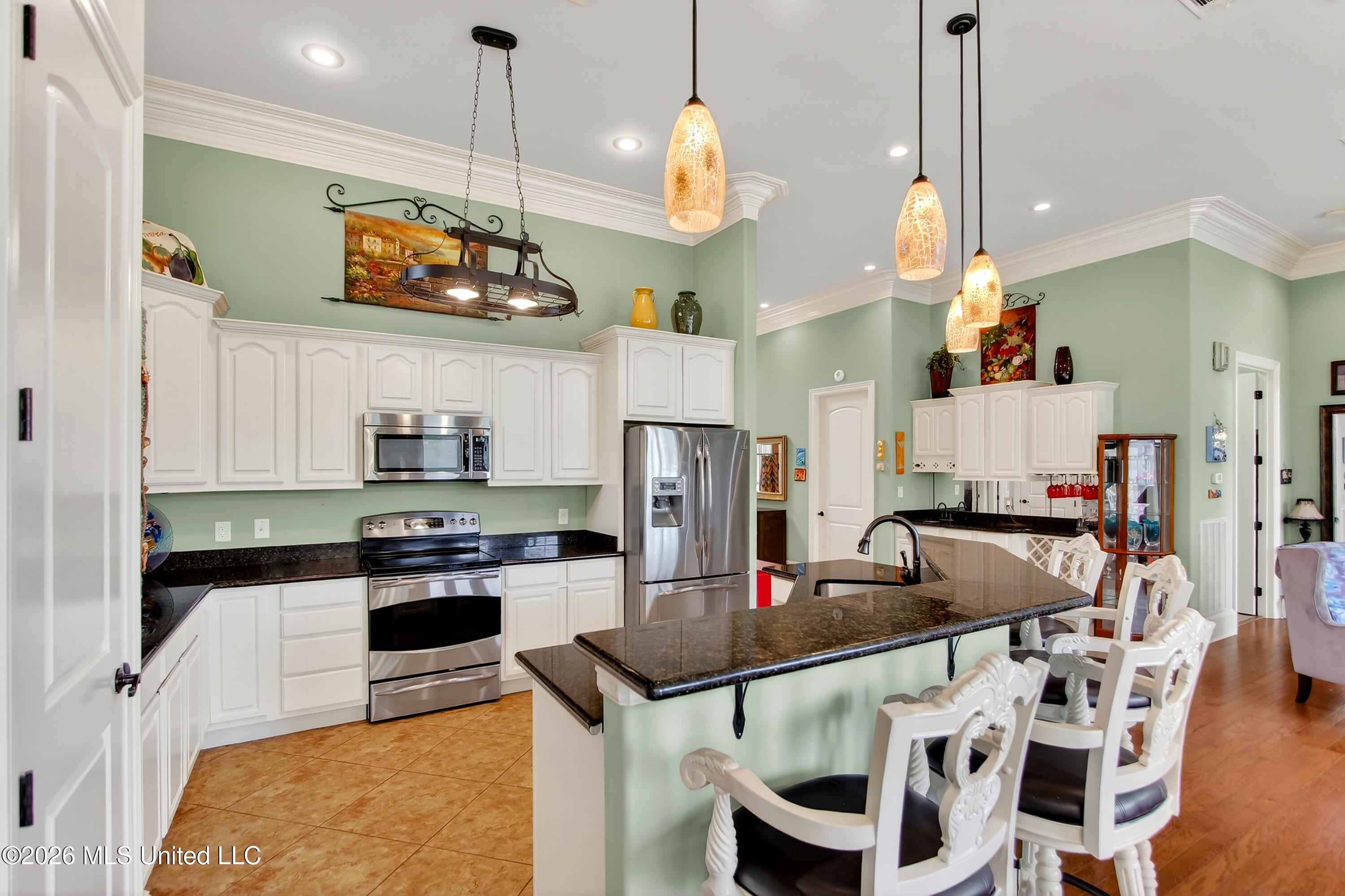 210 Fairway Villa Property Photo 8