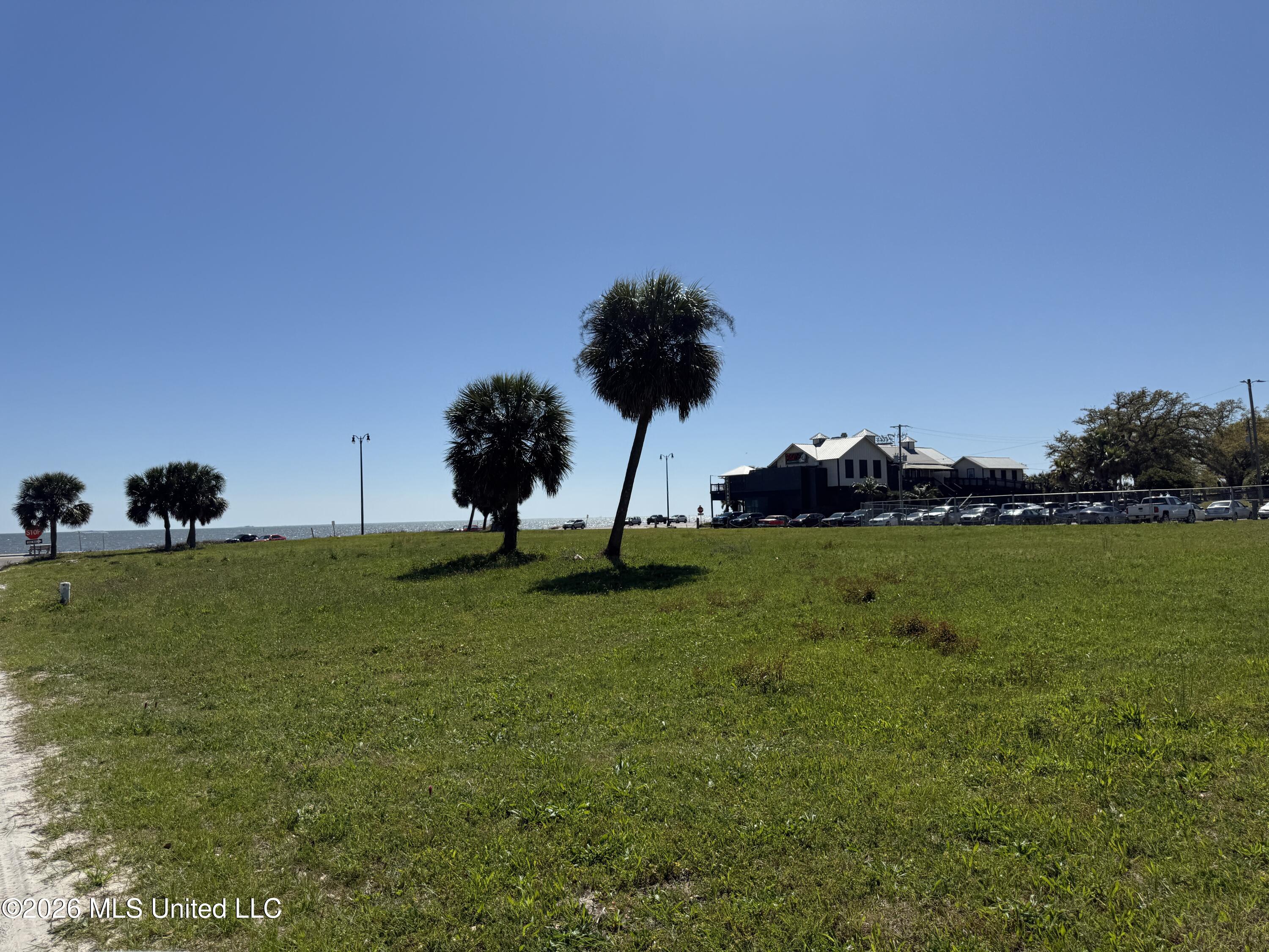 960 Beach Drive Property Photo 3