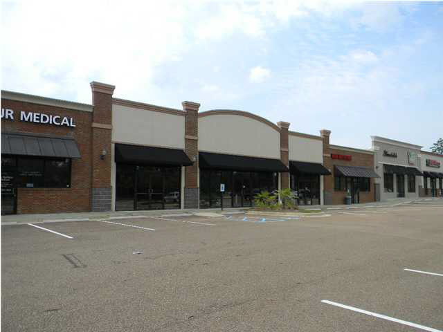 655 Lake Harbour Drive Property Photo 1