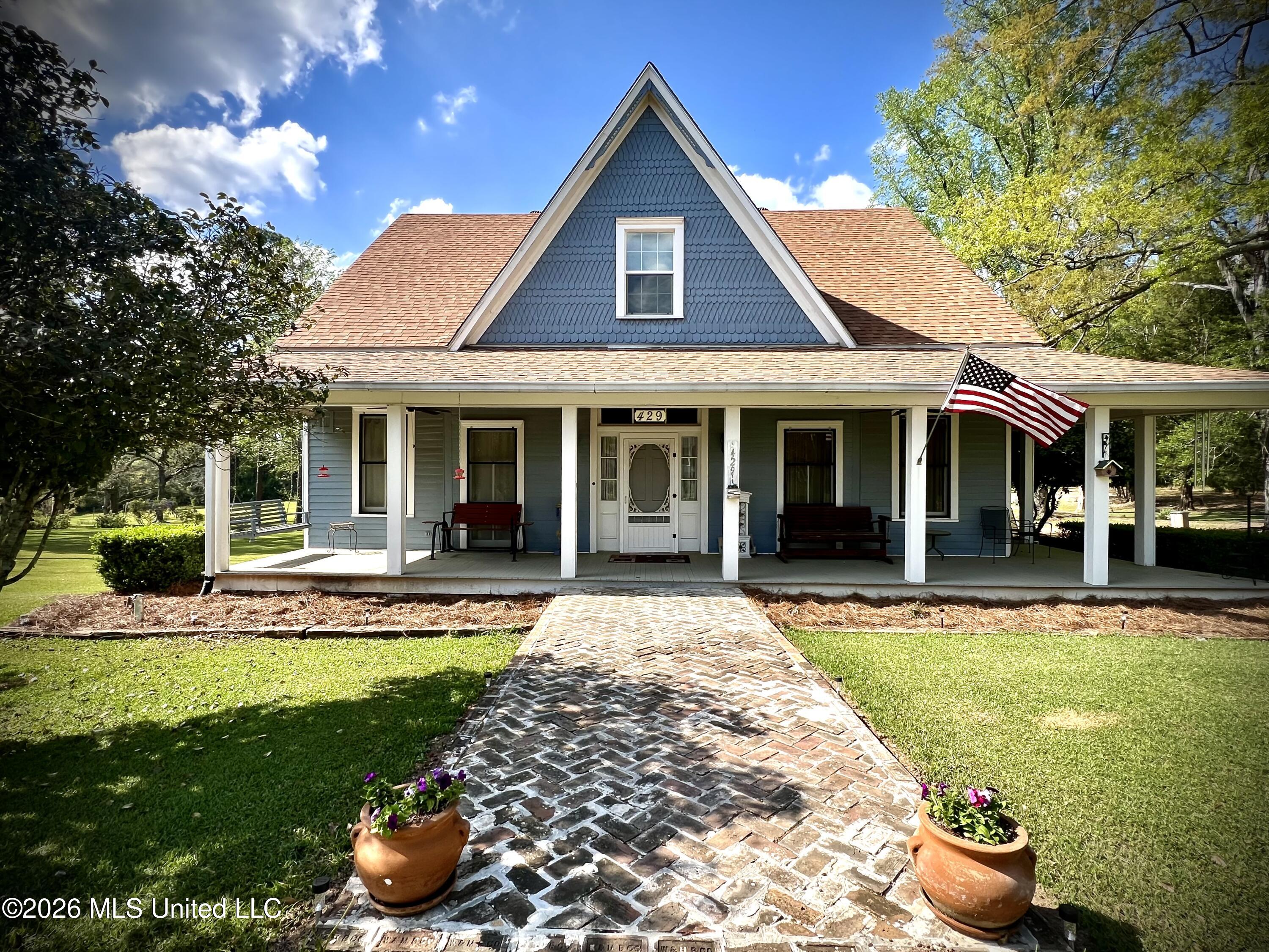 429 N. Old Jackson Road Property Photo 1