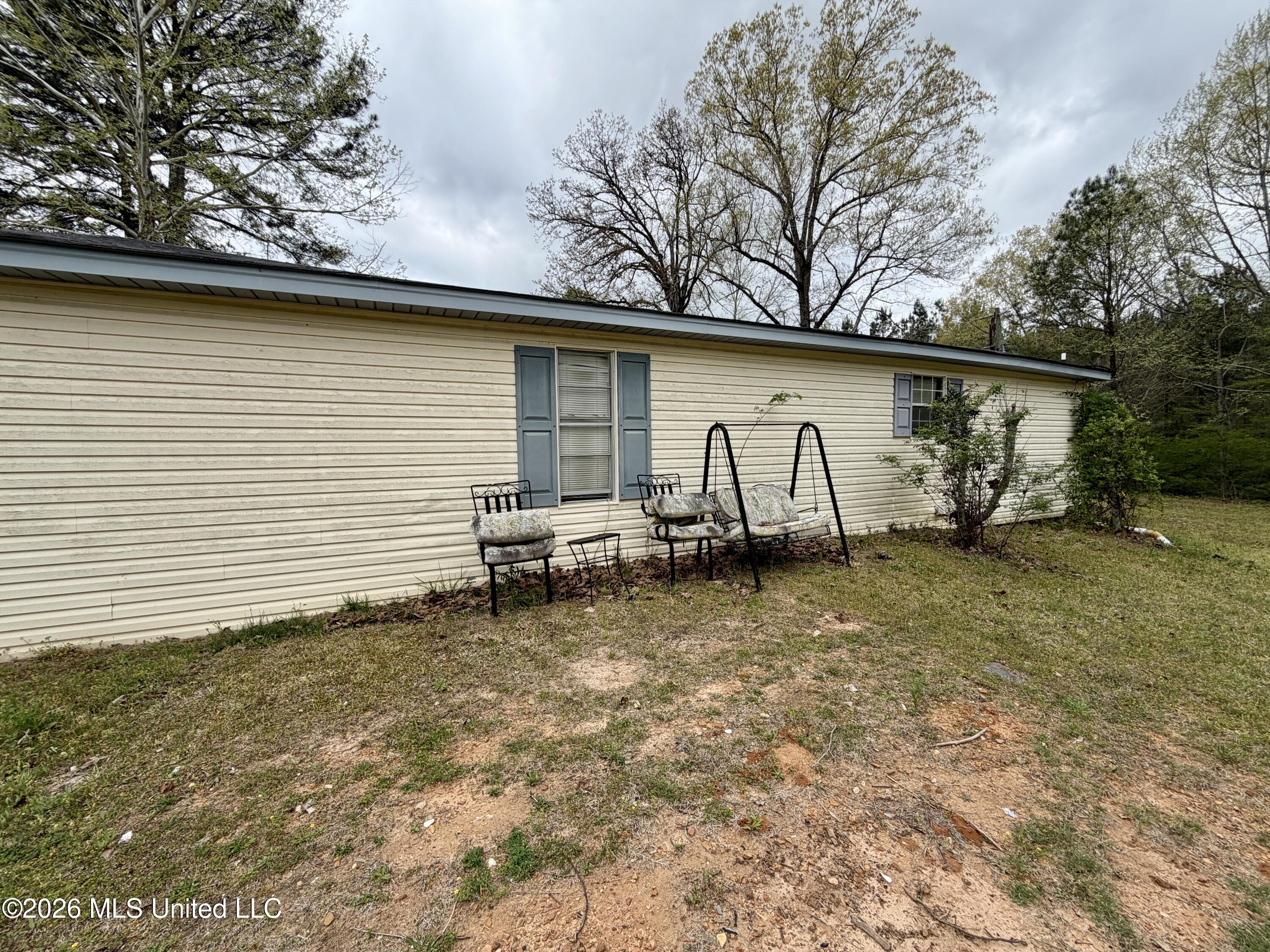 1861 Highway 25 Property Photo 4