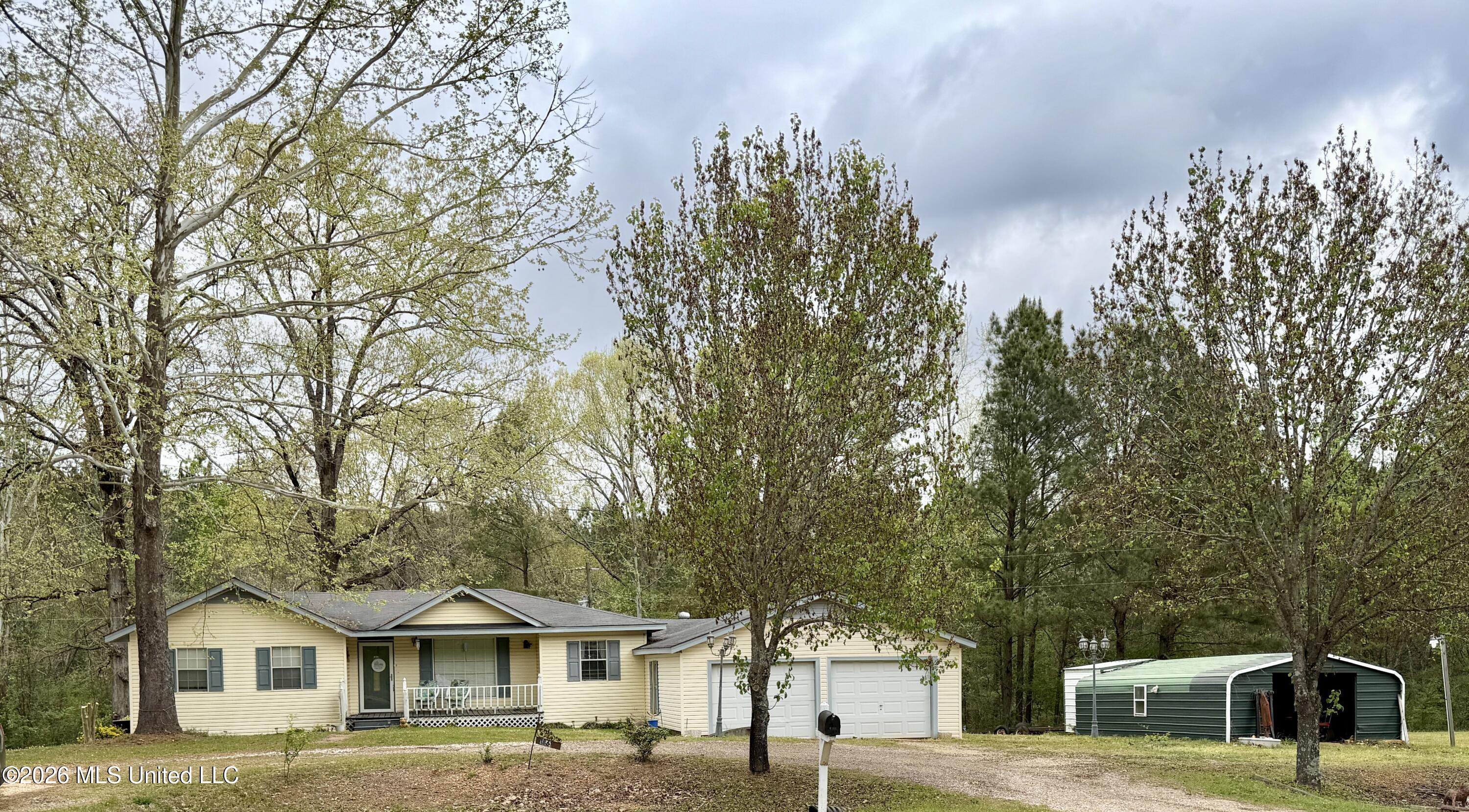 1861 Highway 25 Property Photo 8