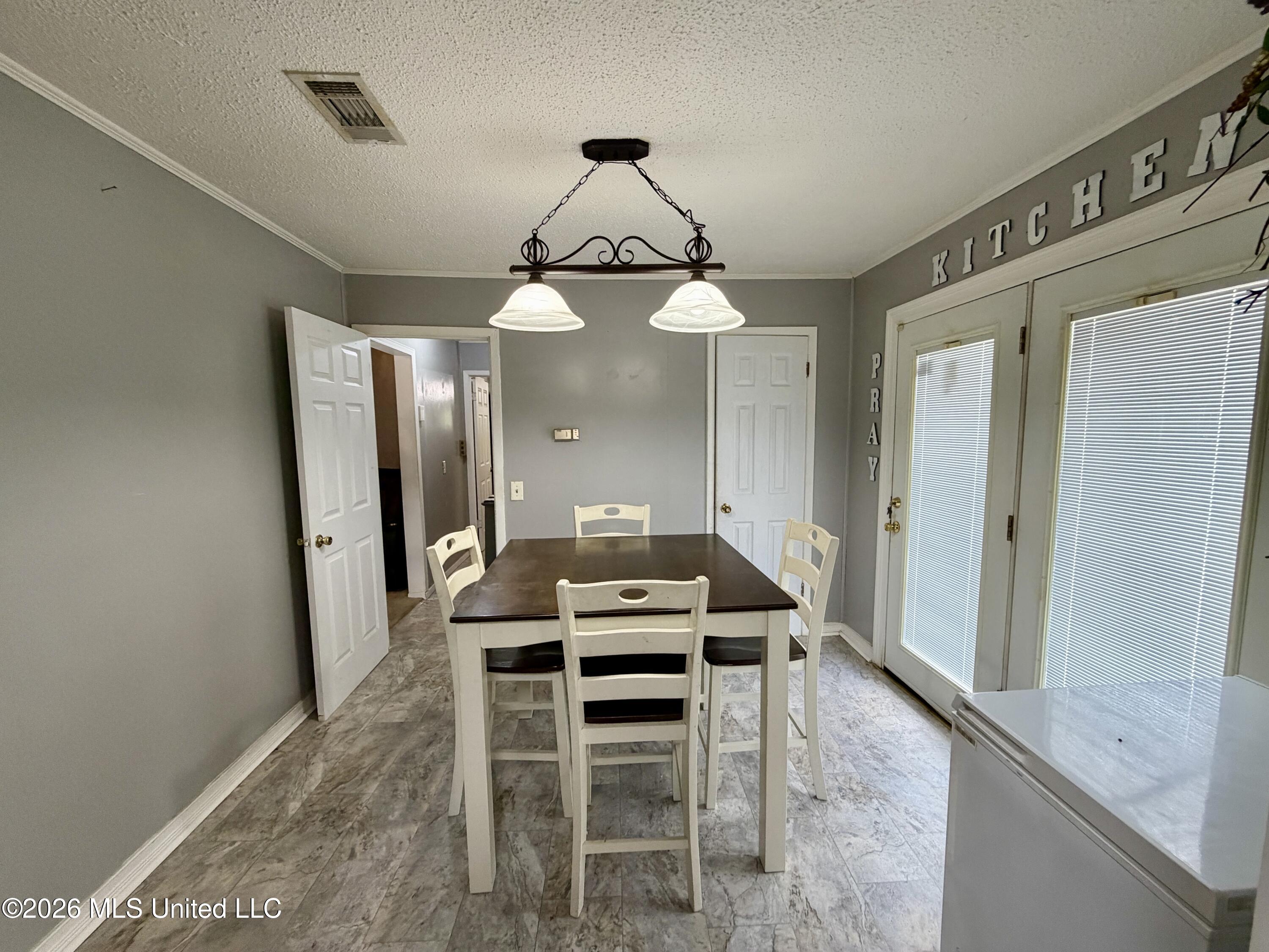 1861 Highway 25 Property Photo 22