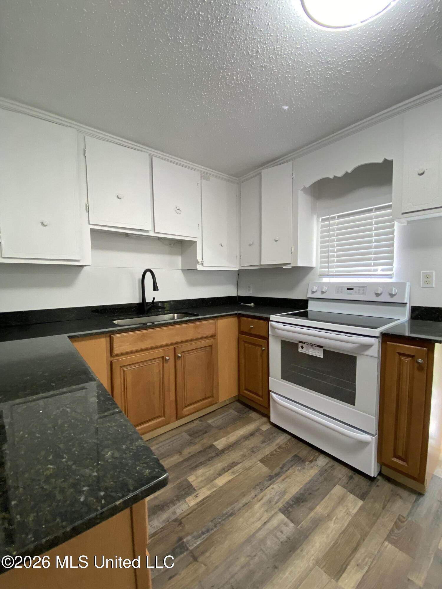 149 Grover Barrett Road Property Photo 6