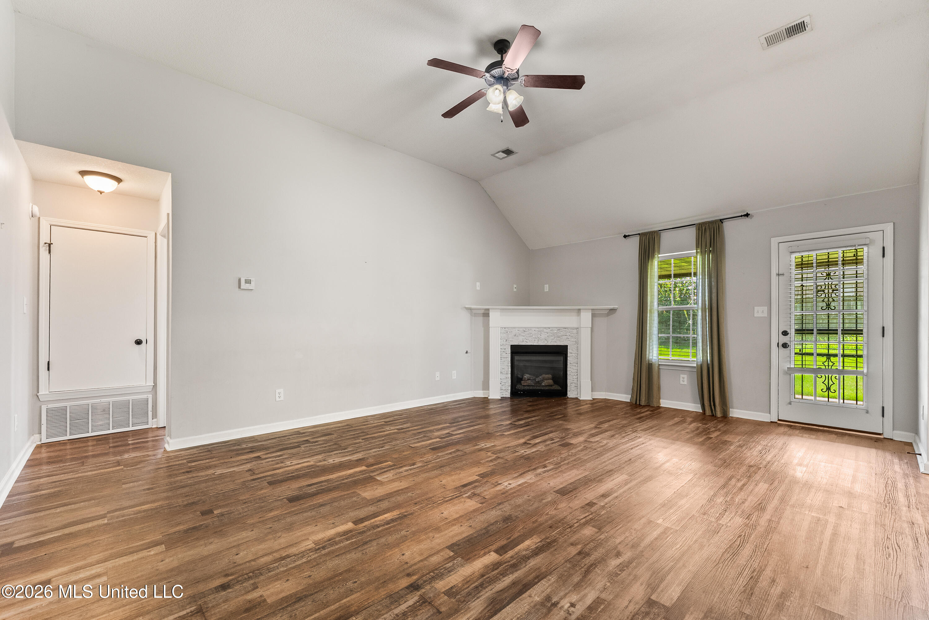 2663 Russum Drive Property Photo 3